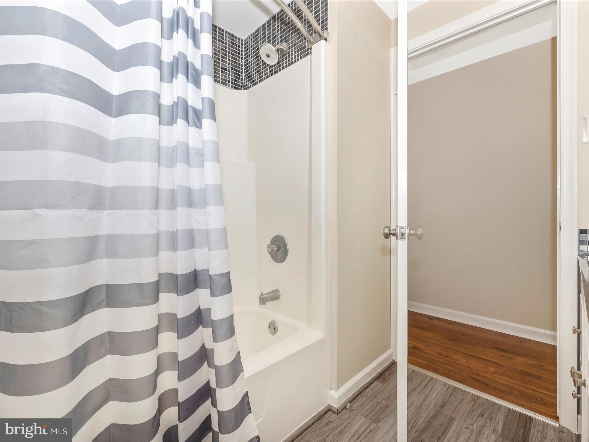 WINDY HILLS - Residential