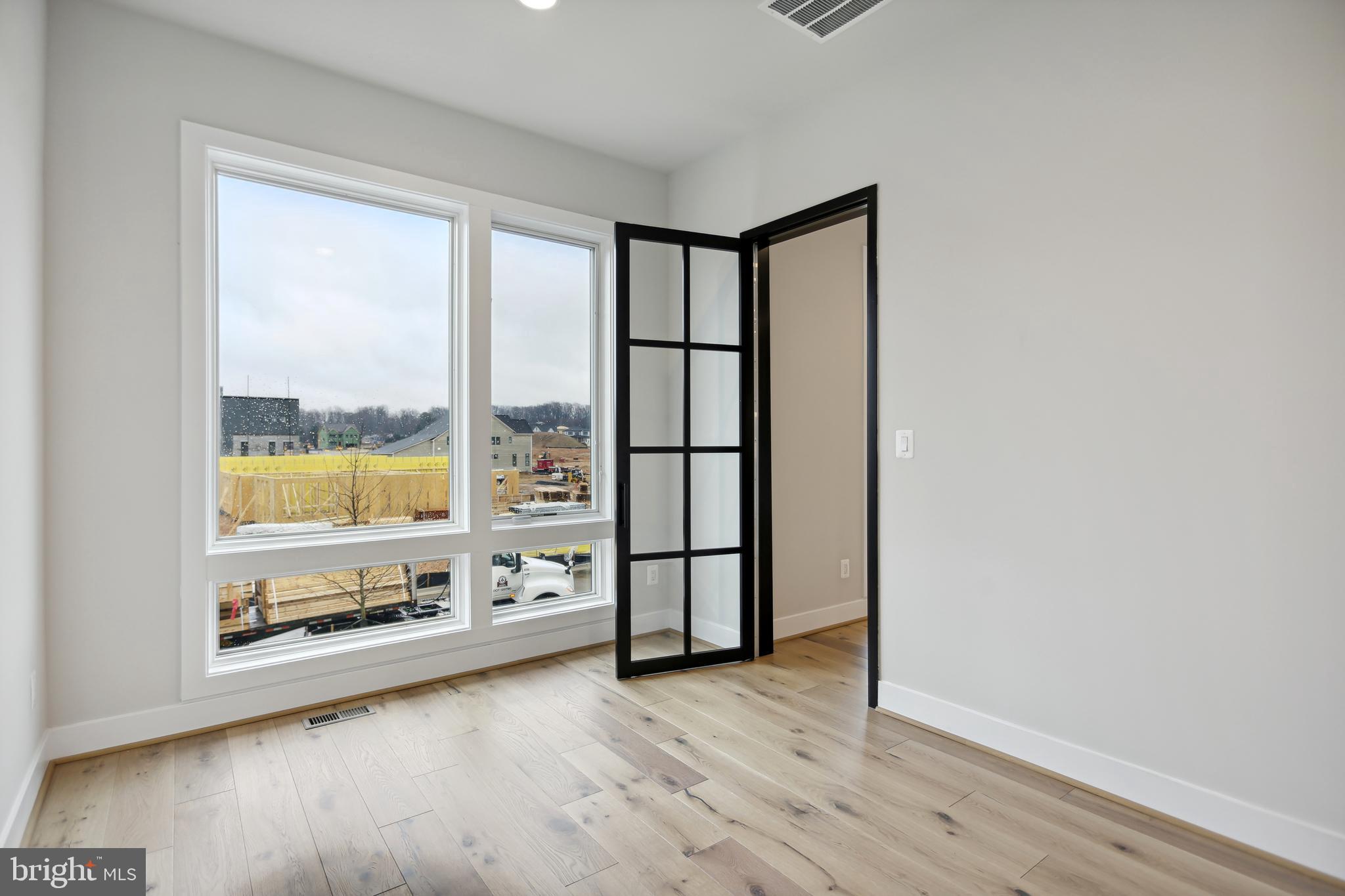 AMALYN - Residential