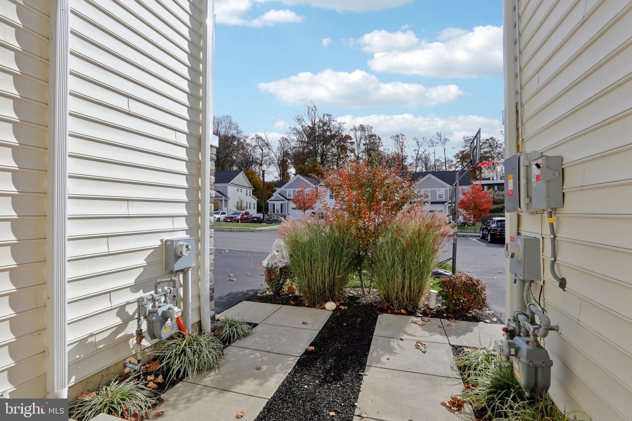 BROOKFIELD - Residential