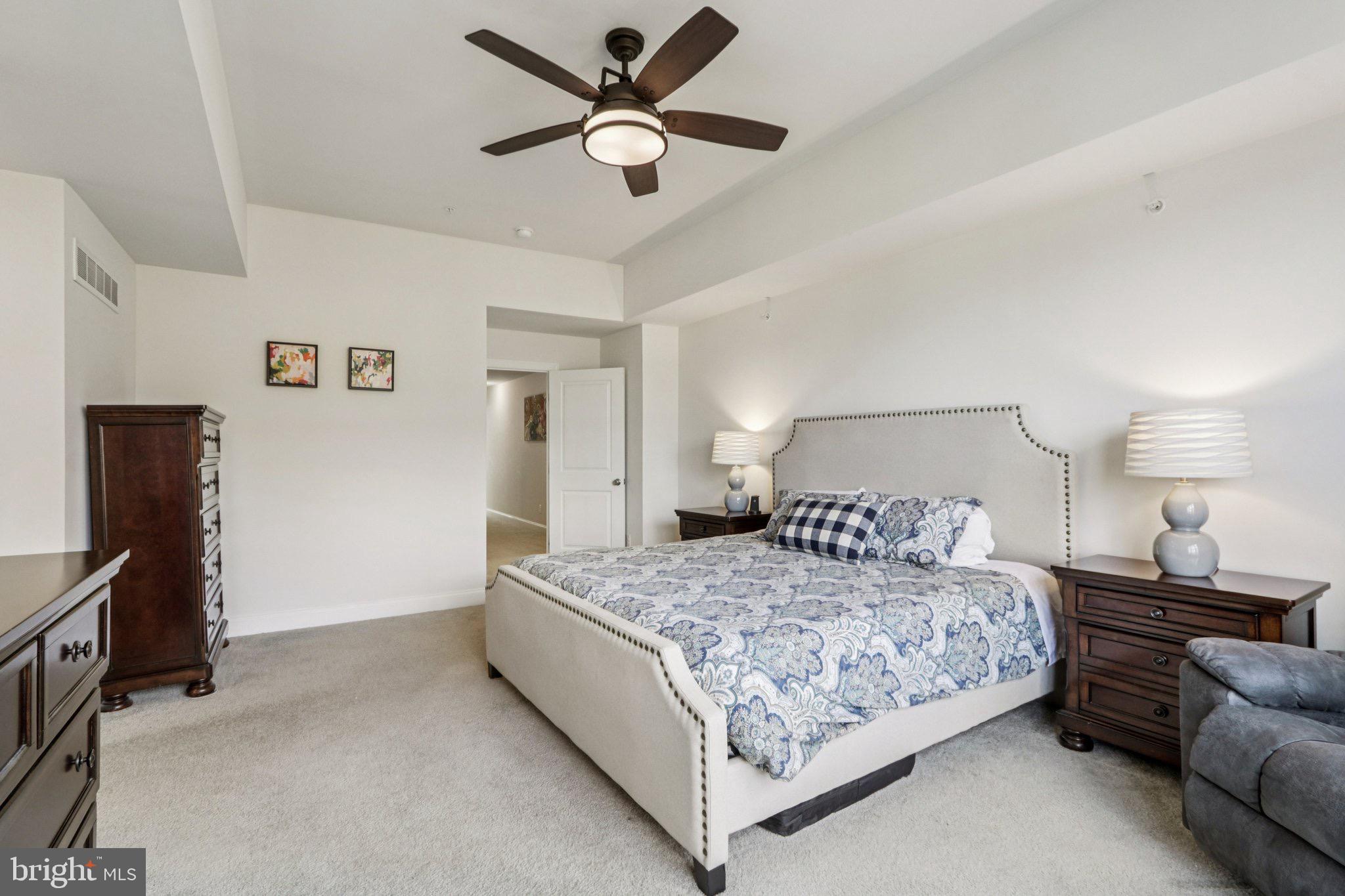 BROOKFIELD - Residential