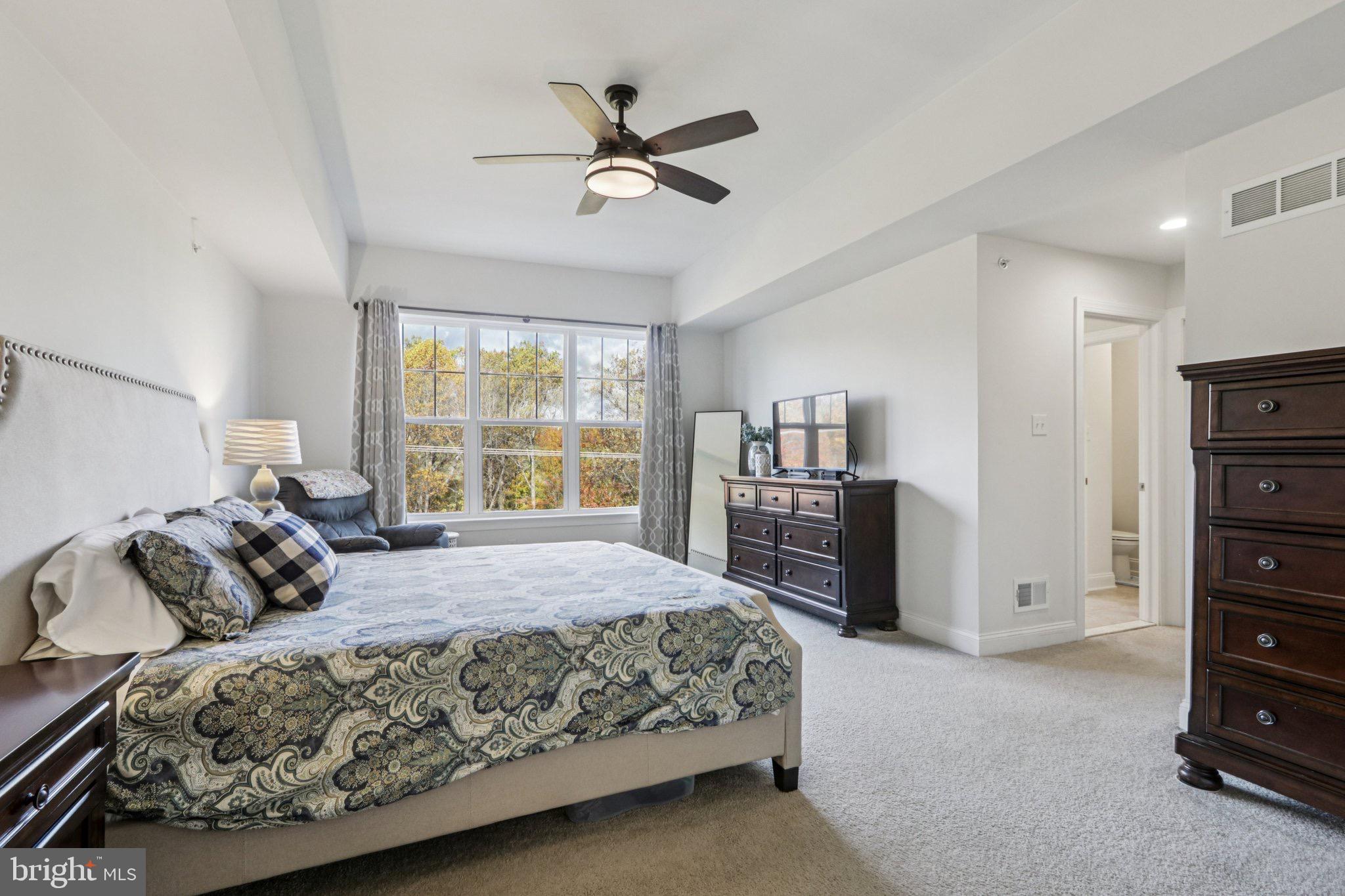 BROOKFIELD - Residential