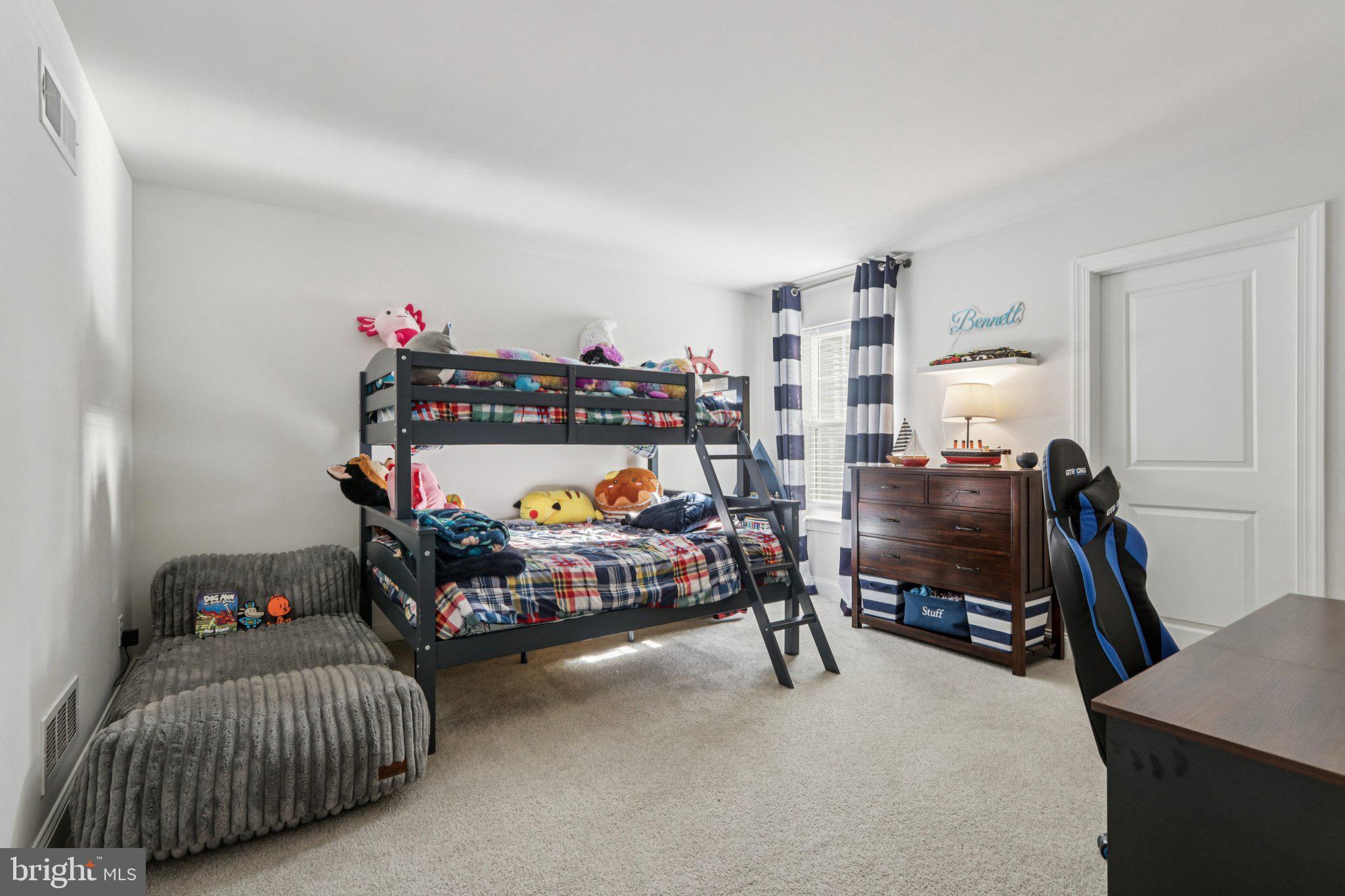 BROOKFIELD - Residential