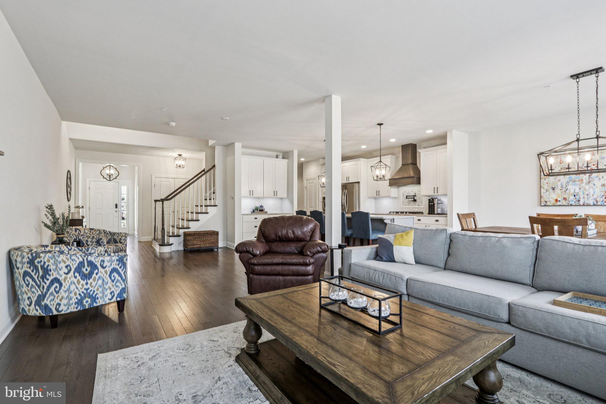 BROOKFIELD - Residential