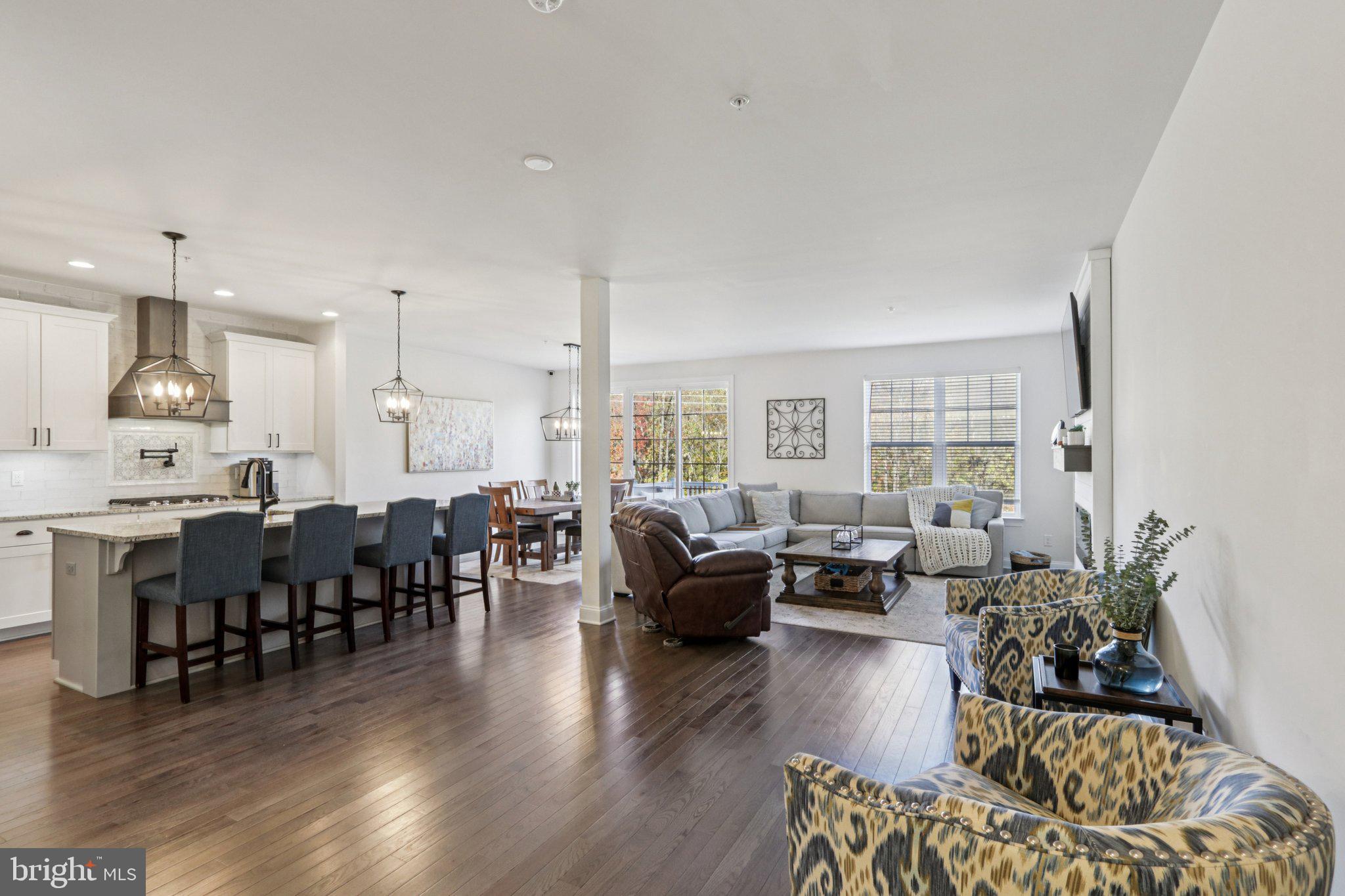 BROOKFIELD - Residential