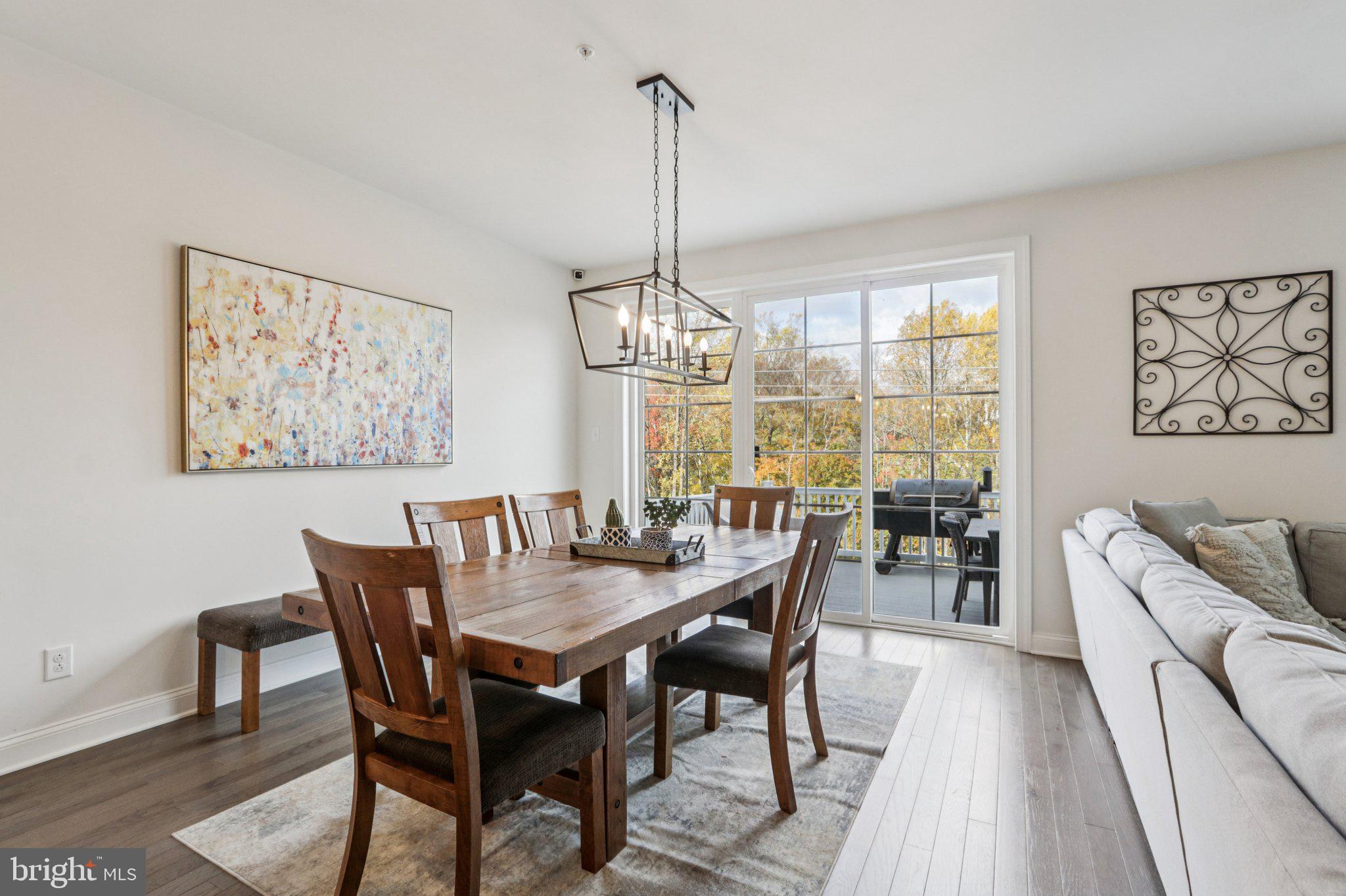 BROOKFIELD - Residential