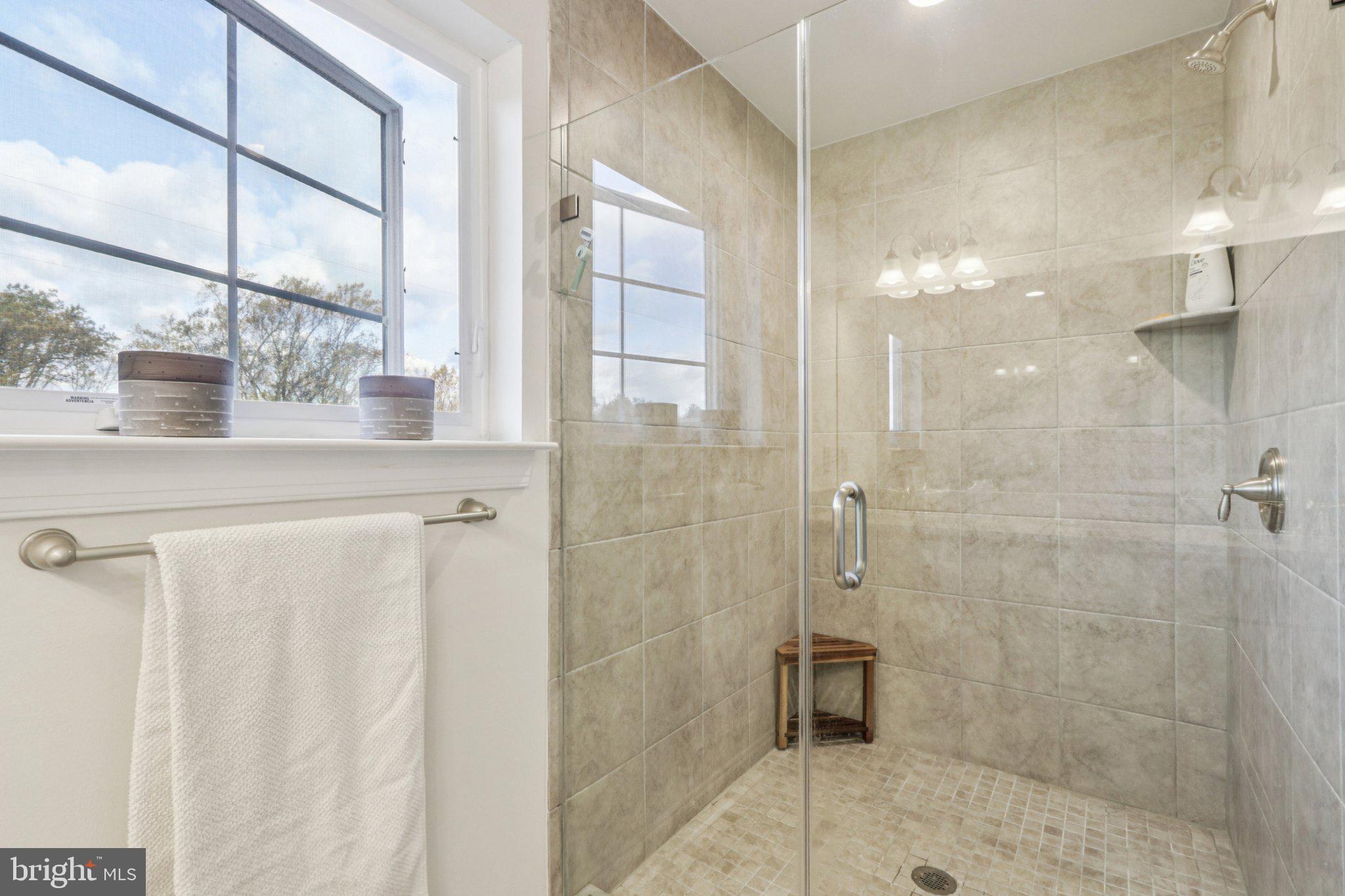 BROOKFIELD - Residential