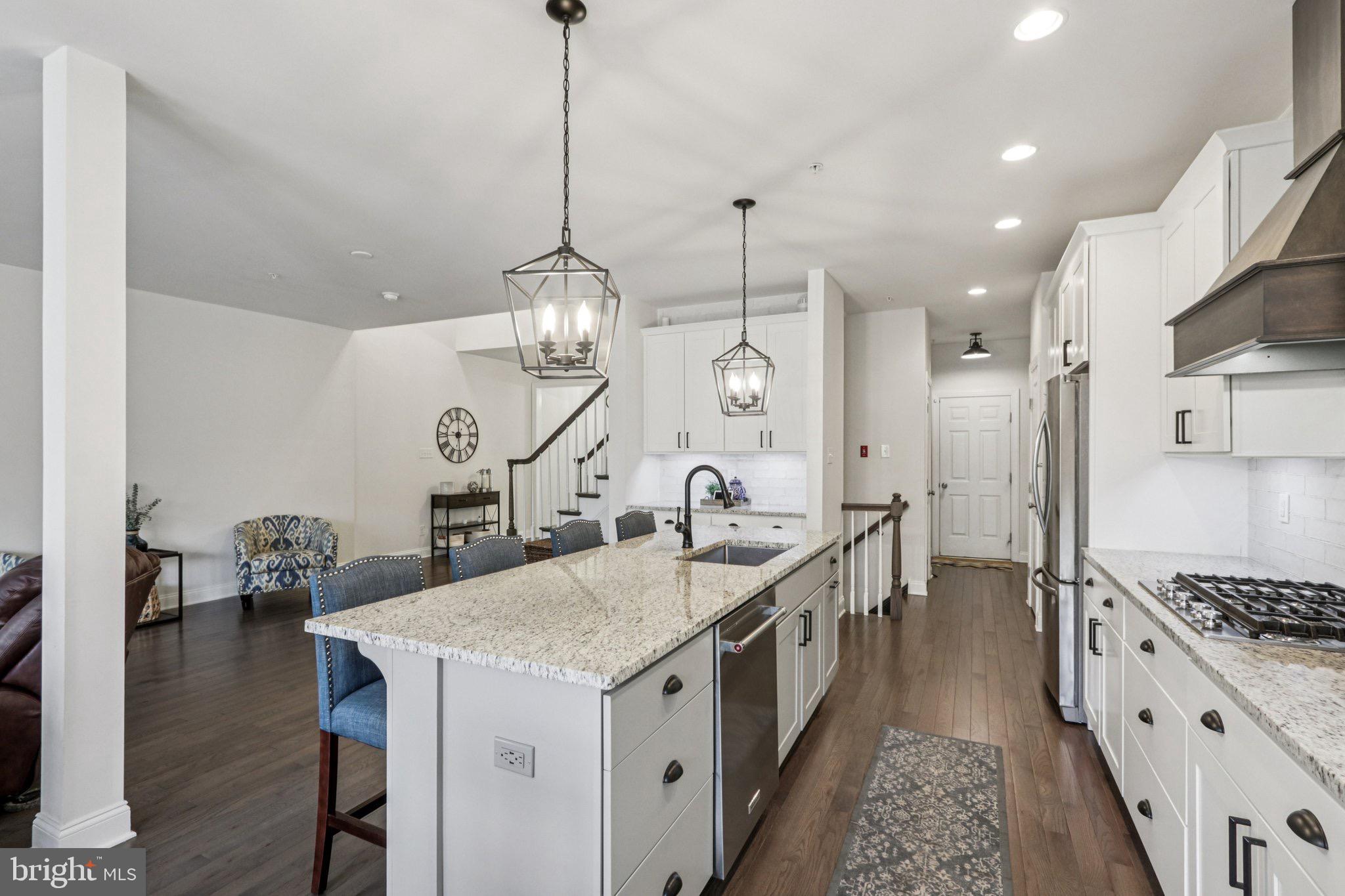 BROOKFIELD - Residential