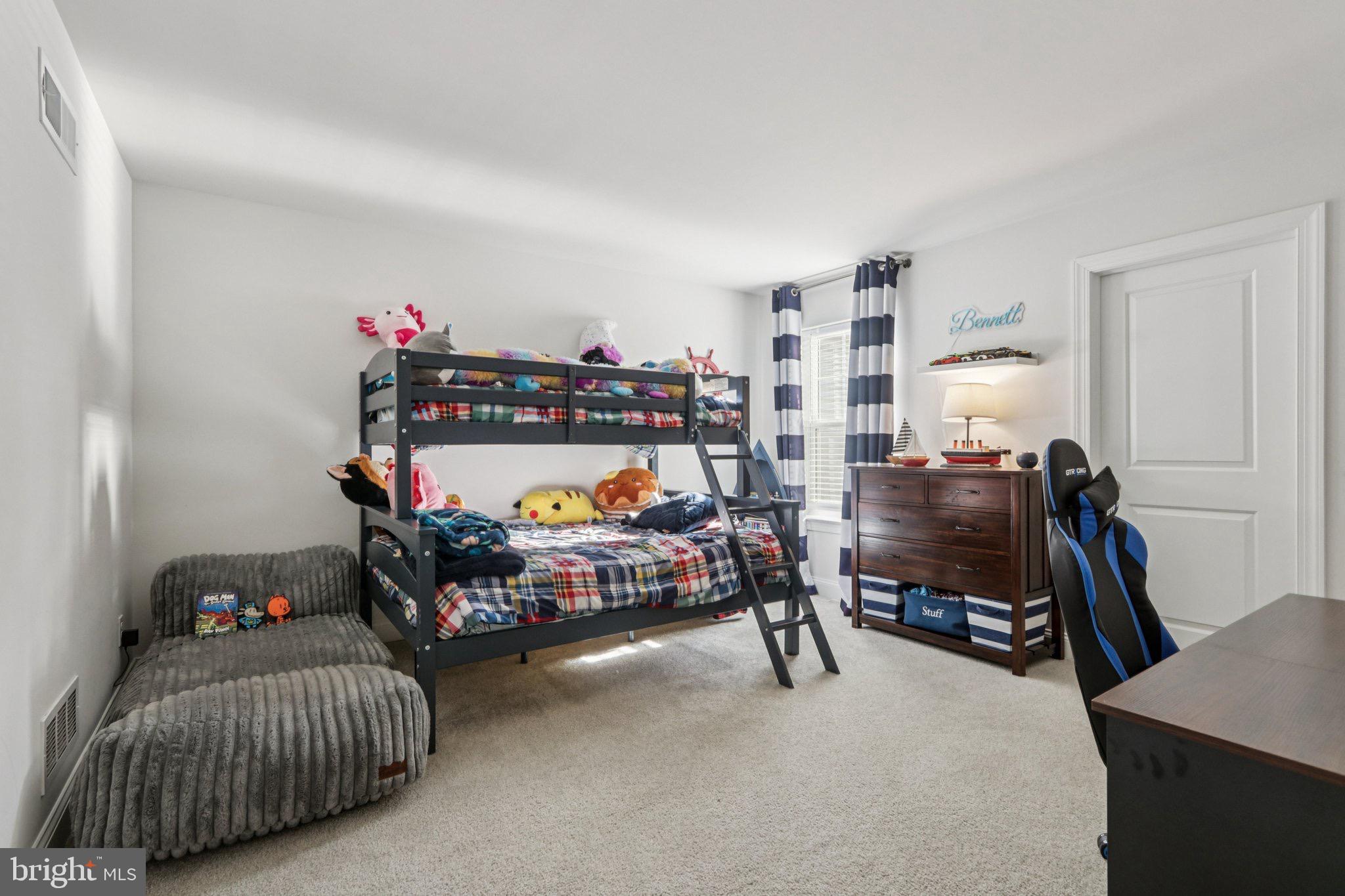 BROOKFIELD - Residential