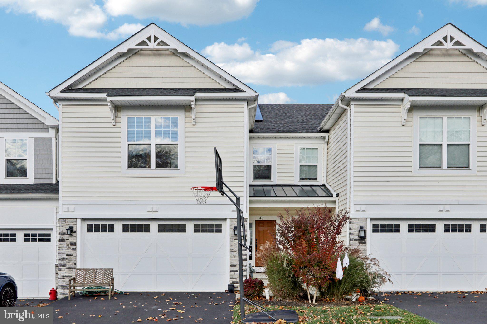 BROOKFIELD - Residential