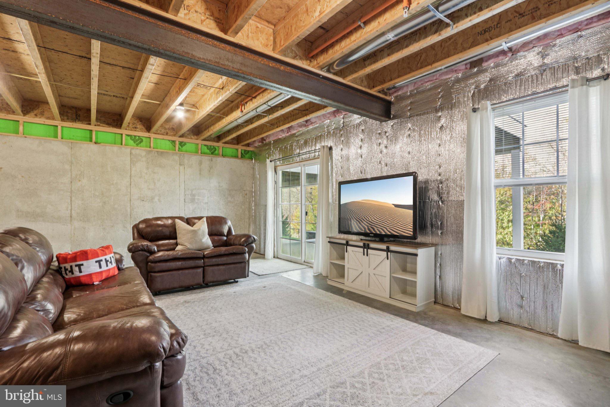 BROOKFIELD - Residential