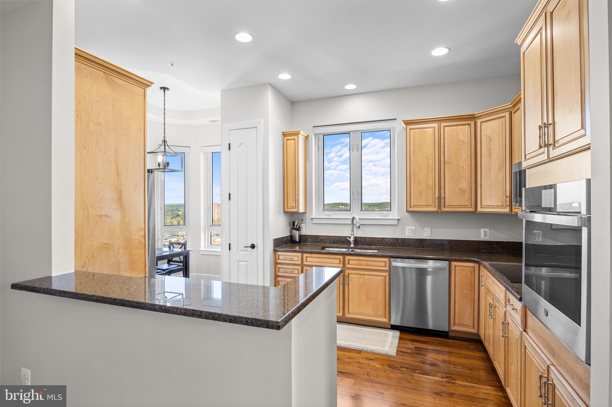 GRANDVIEW AT ANNAPOLIS TOWNE CENTRE - Residential