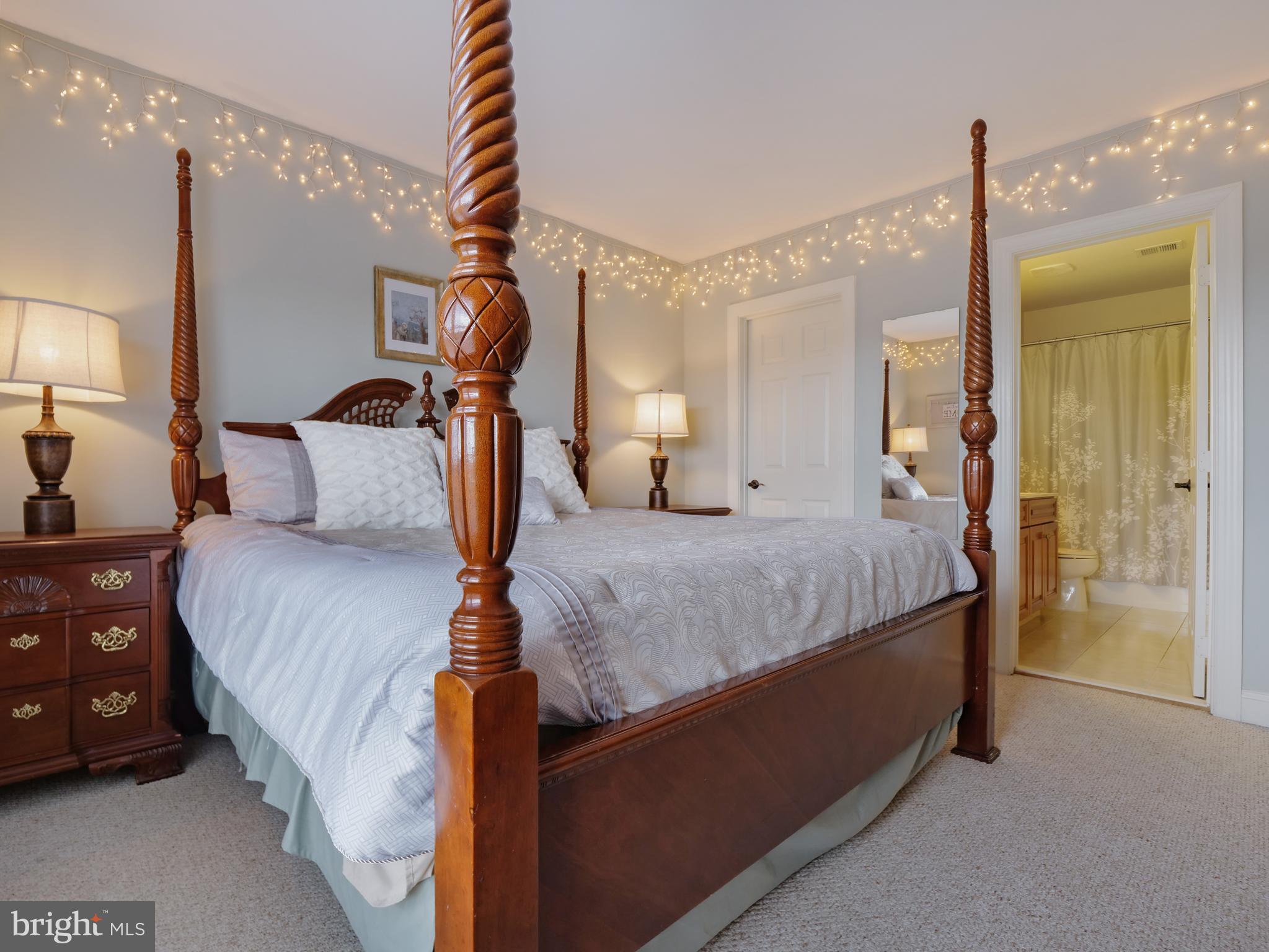 VILLAGE OF WAXPOOL - Residential