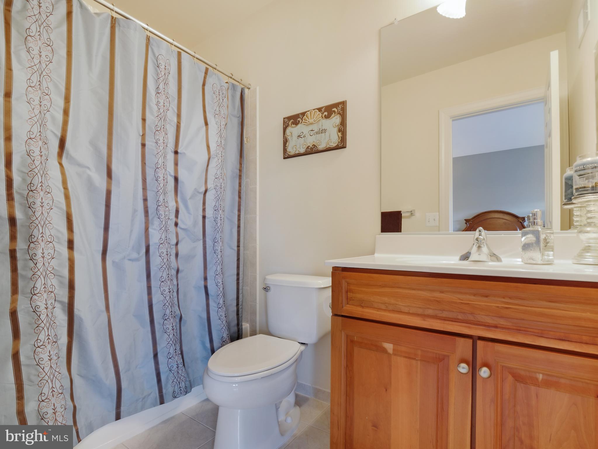 VILLAGE OF WAXPOOL - Residential