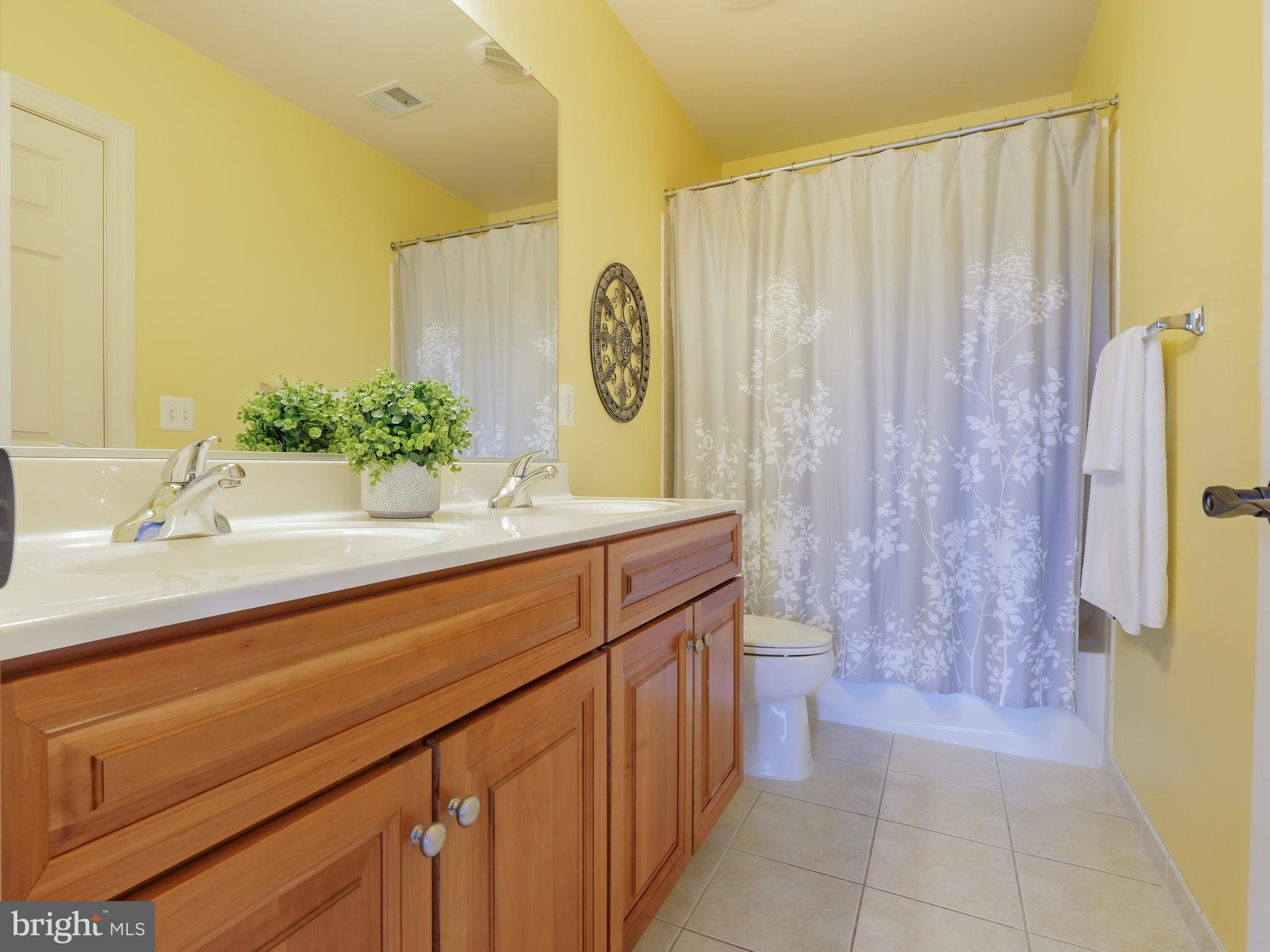 VILLAGE OF WAXPOOL - Residential