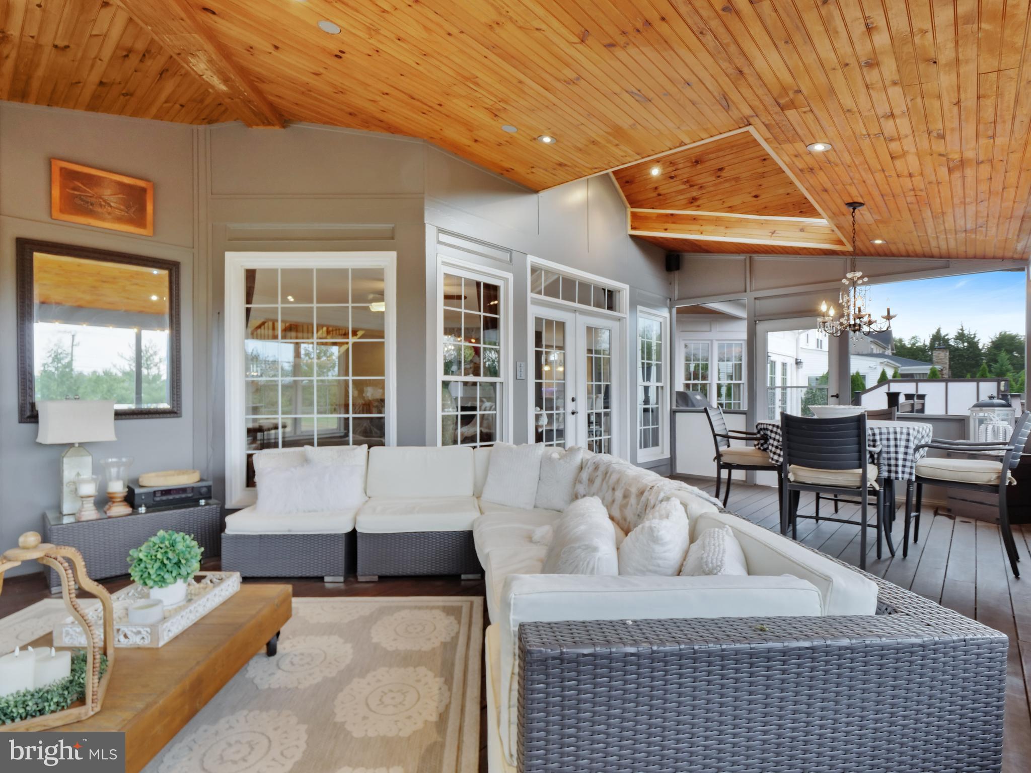 VILLAGE OF WAXPOOL - Residential