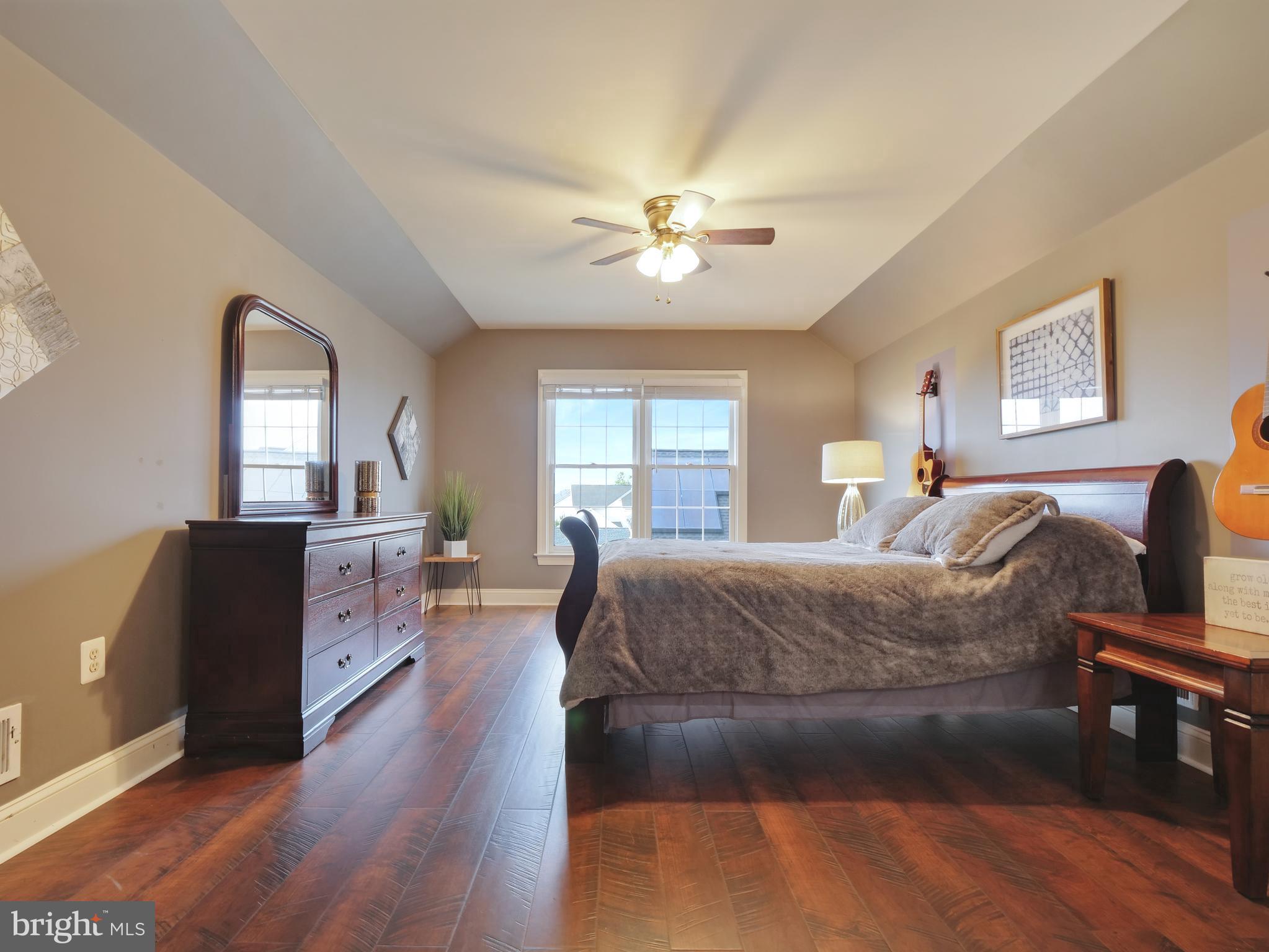 VILLAGE OF WAXPOOL - Residential