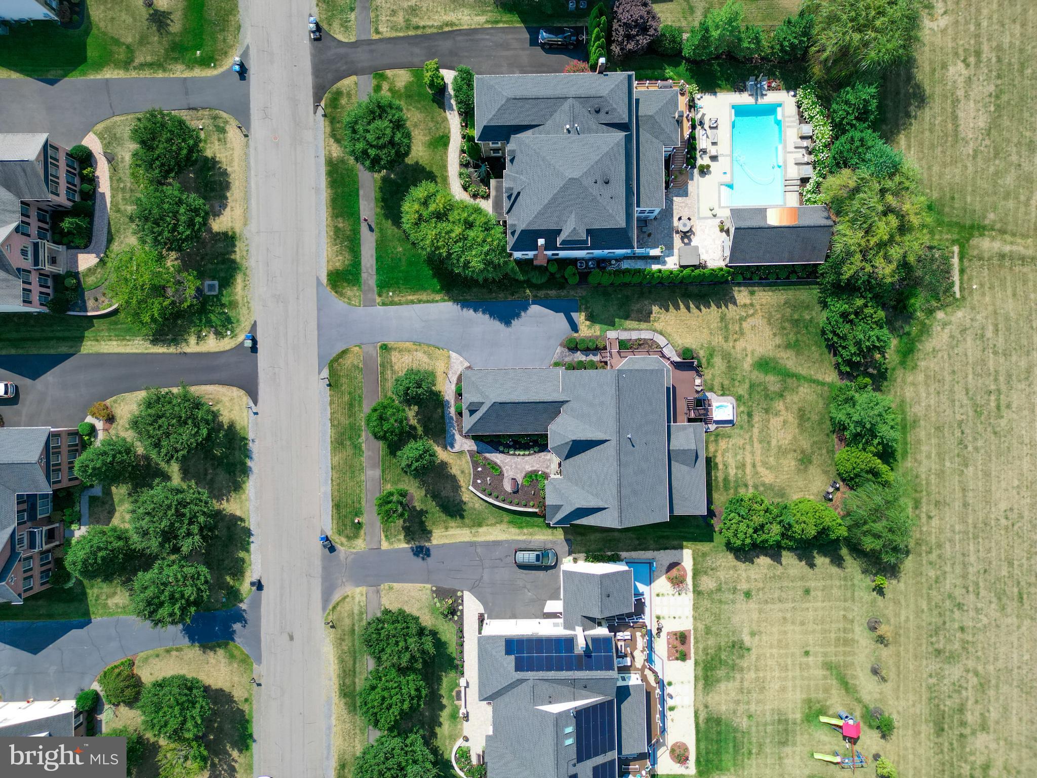 VILLAGE OF WAXPOOL - Residential