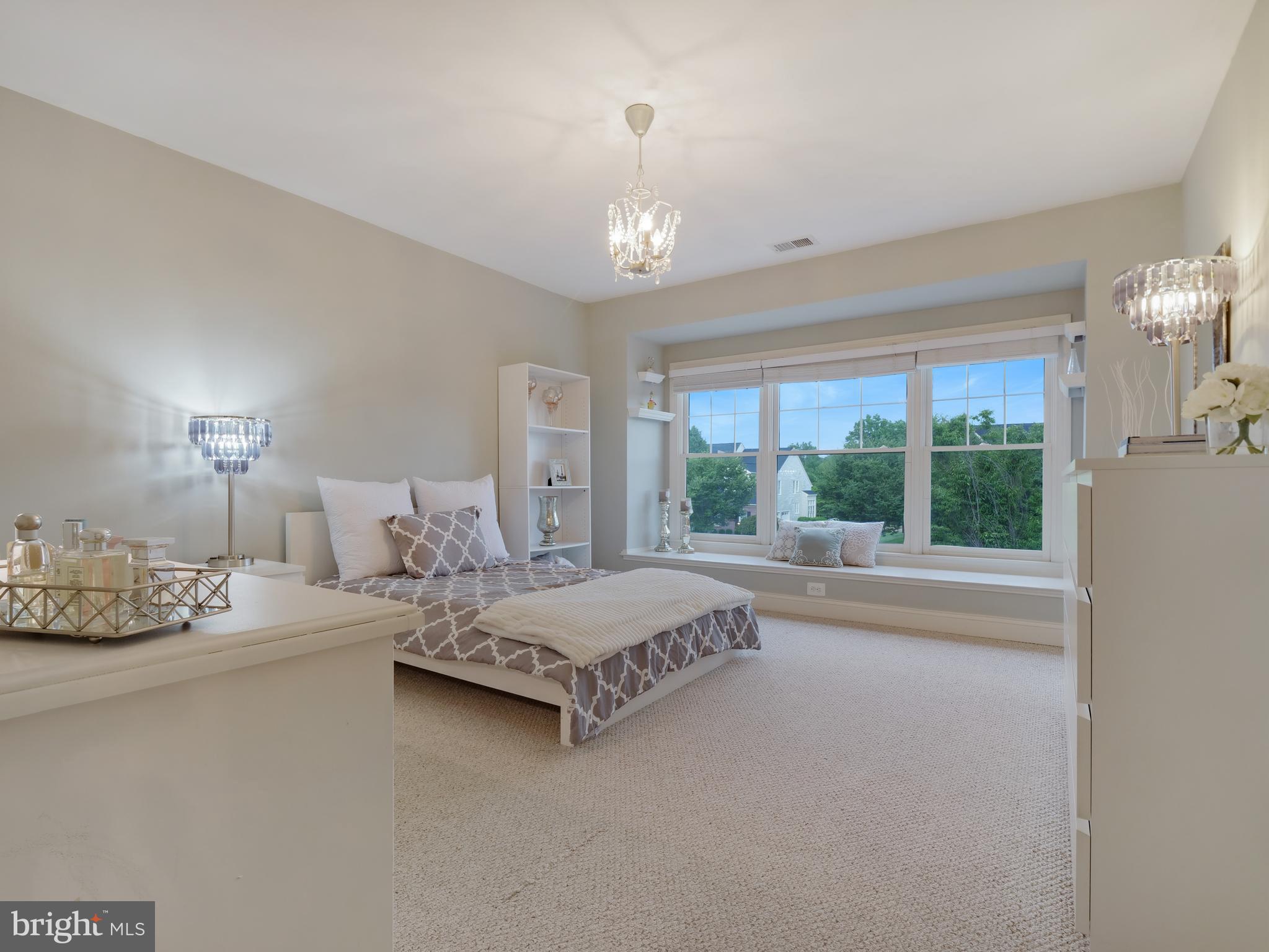 VILLAGE OF WAXPOOL - Residential