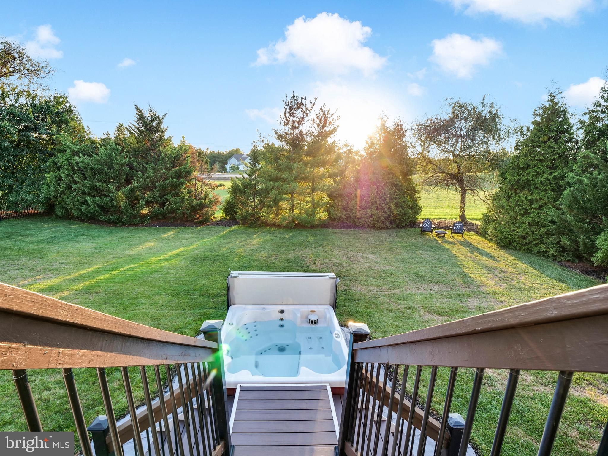 VILLAGE OF WAXPOOL - Residential