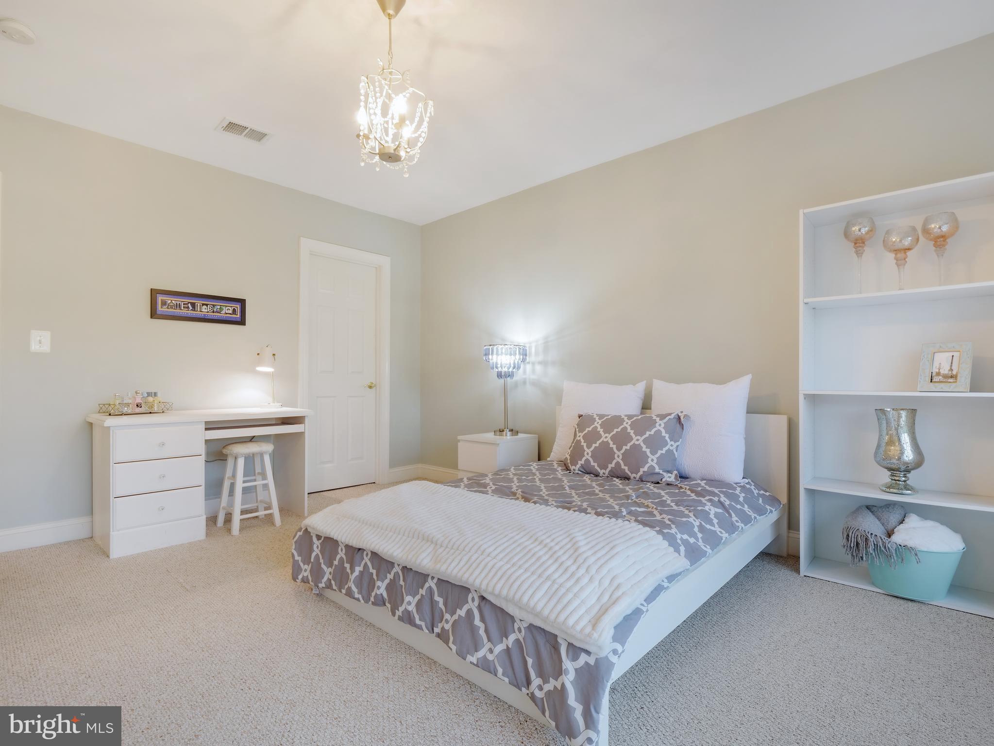 VILLAGE OF WAXPOOL - Residential