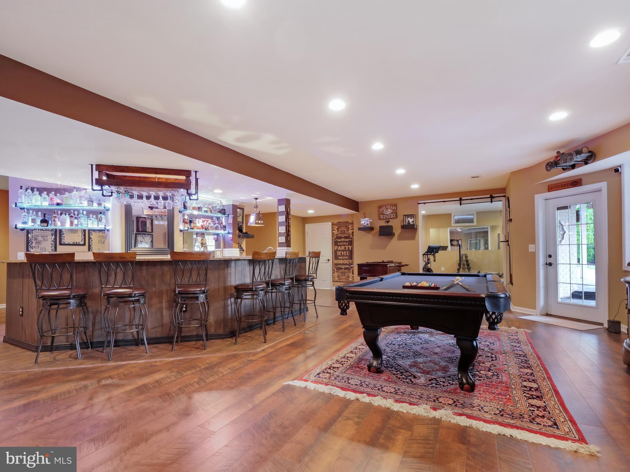 VILLAGE OF WAXPOOL - Residential