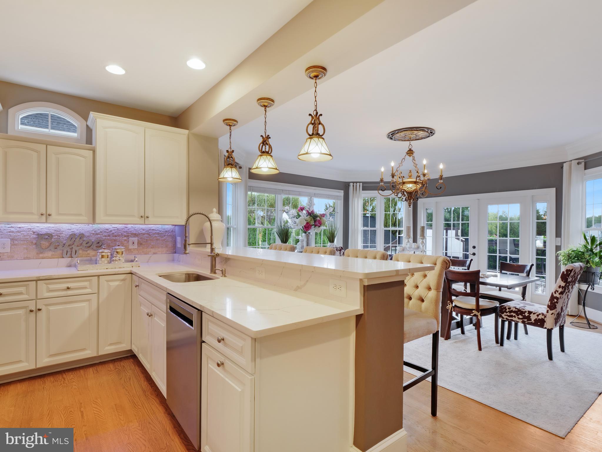 VILLAGE OF WAXPOOL - Residential