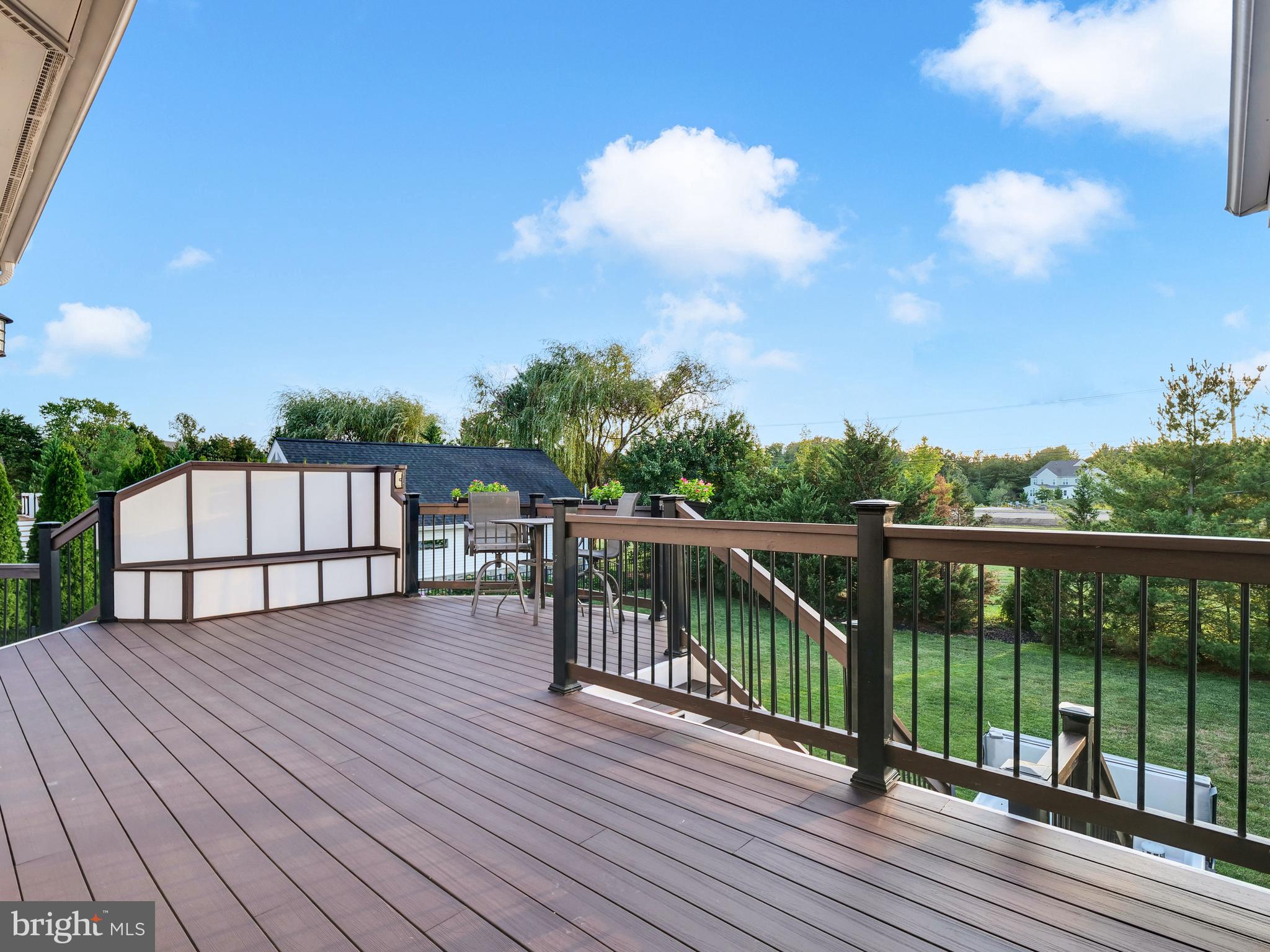 VILLAGE OF WAXPOOL - Residential