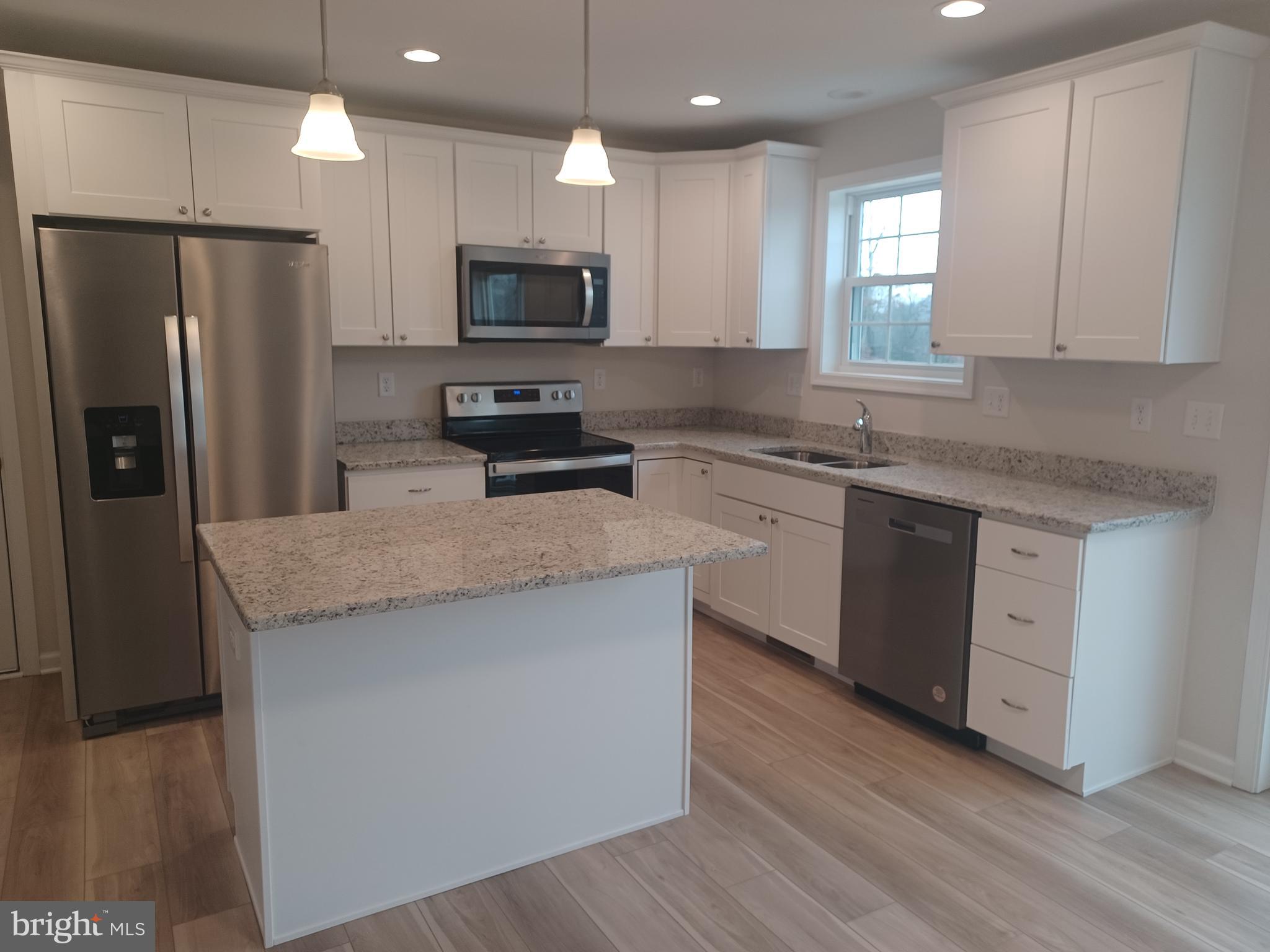 PRENTISS POINT - Residential