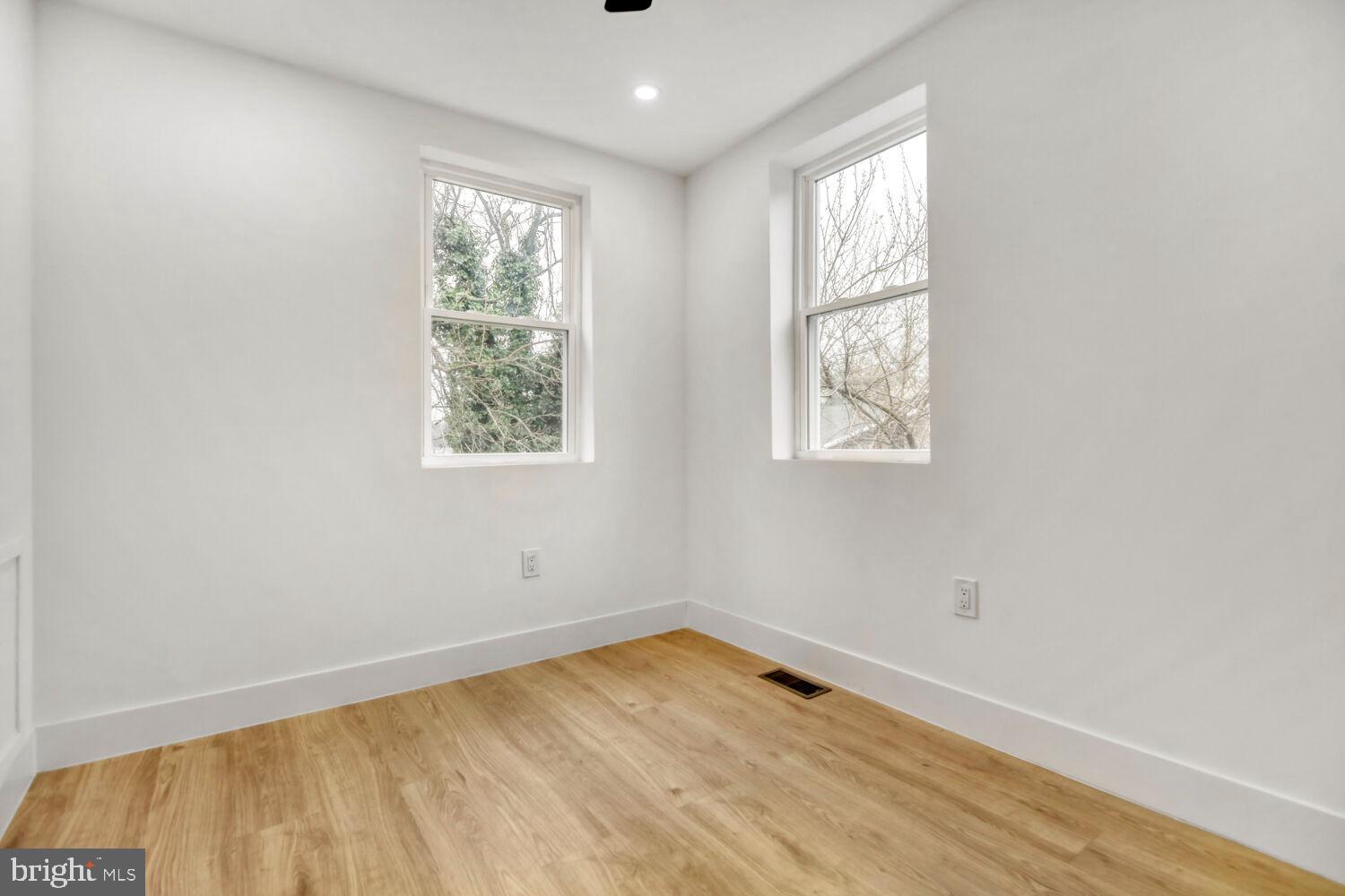 LAURAVILLE HISTORIC DISTRICT - Residential