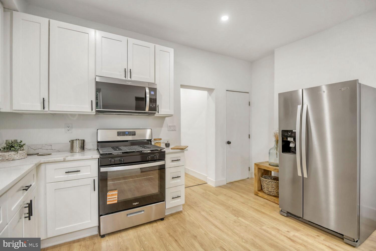 LAURAVILLE HISTORIC DISTRICT - Residential