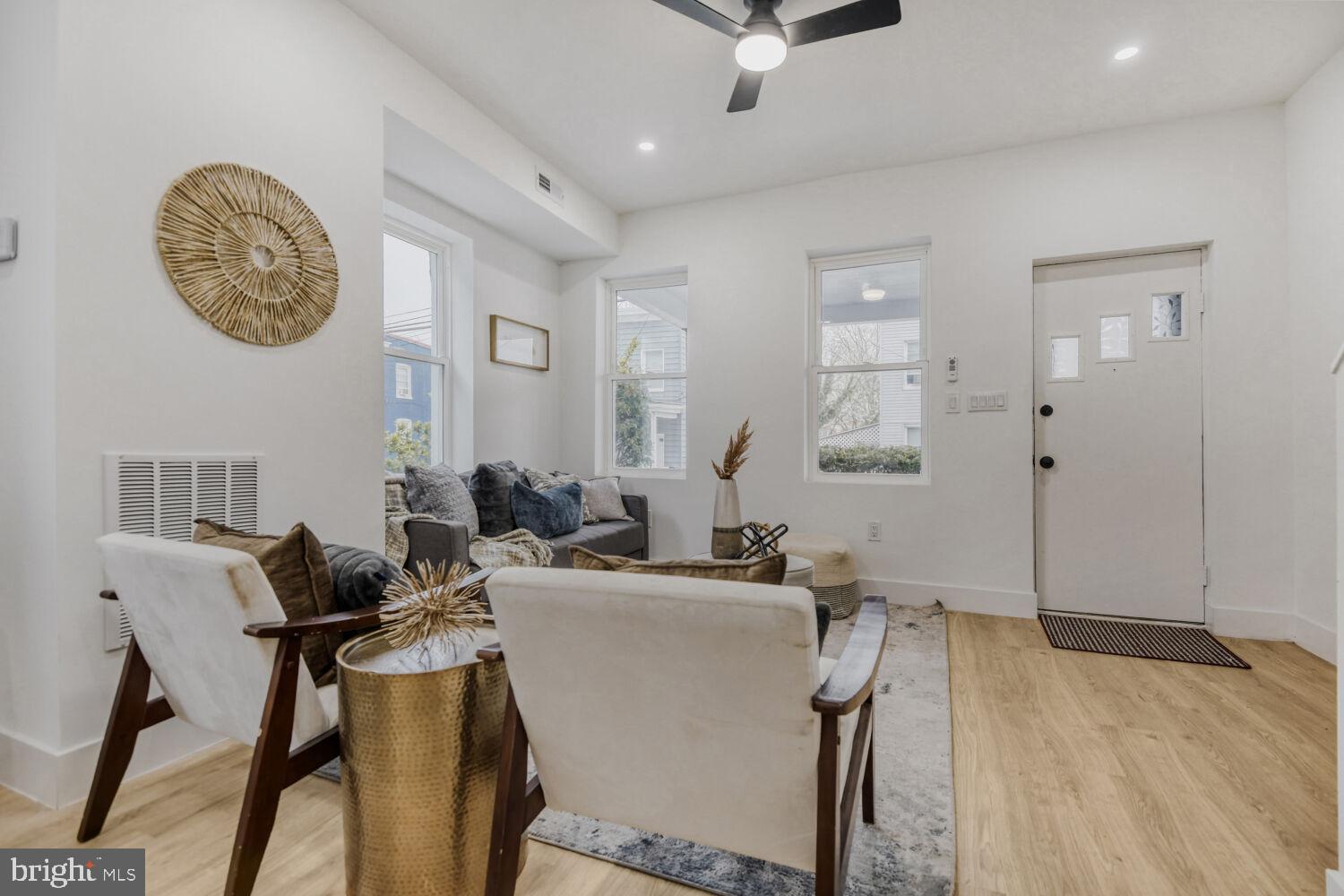 LAURAVILLE HISTORIC DISTRICT - Residential