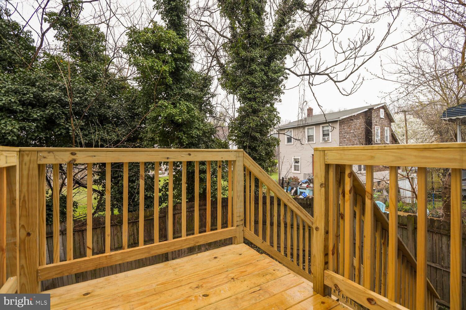 LAURAVILLE HISTORIC DISTRICT - Residential