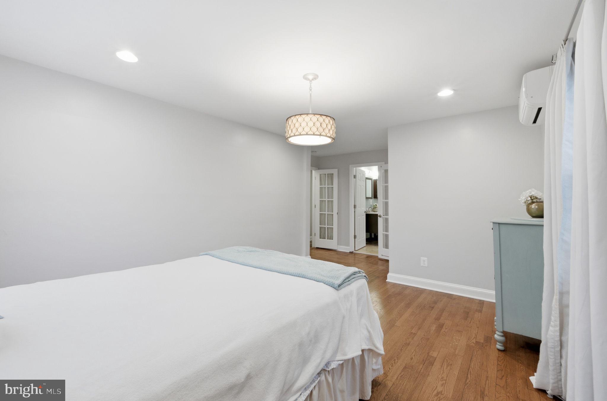 FOREST HEIGHTS - Residential