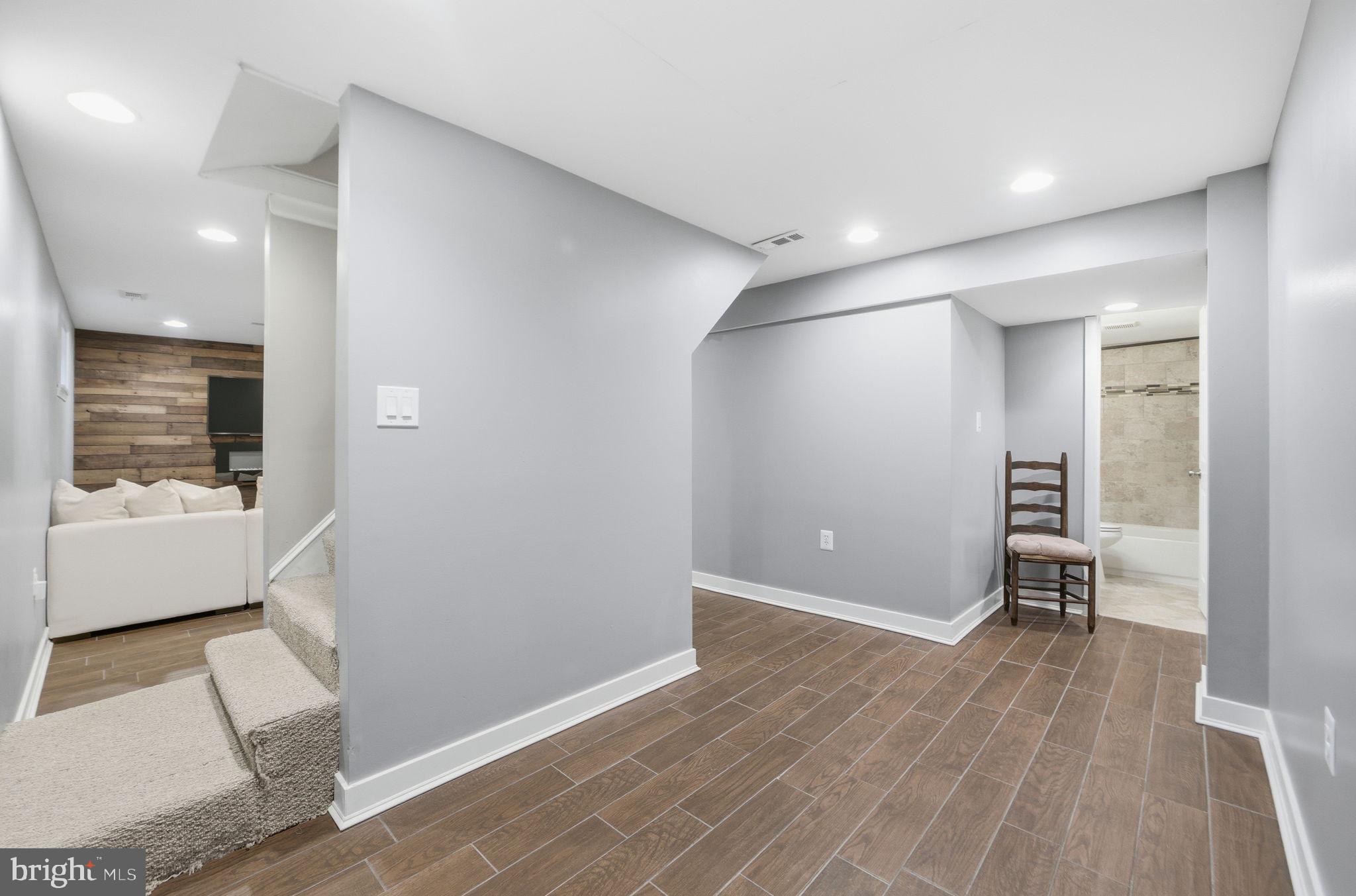 FOREST HEIGHTS - Residential