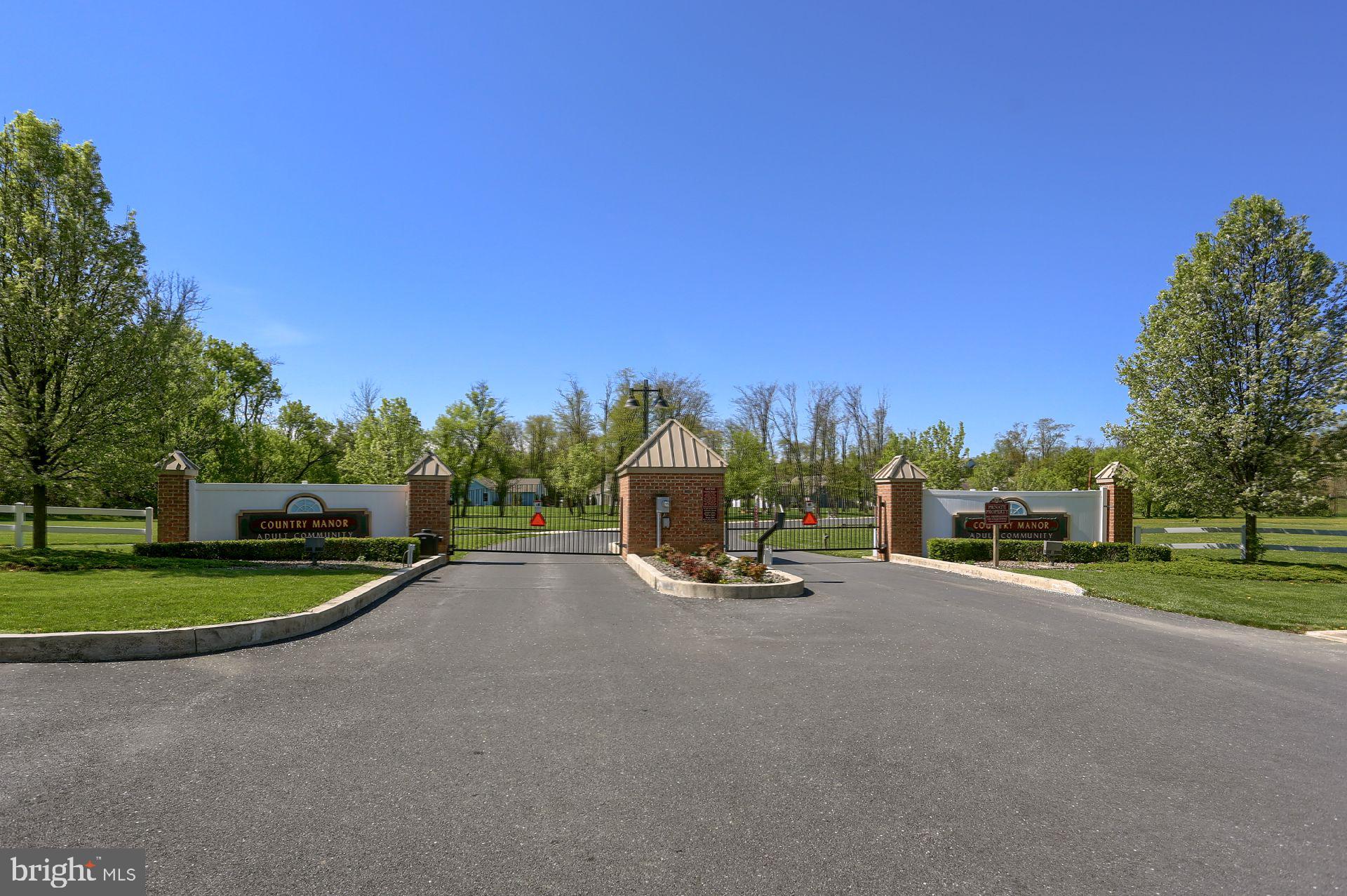 COUNTRY MANOR - Residential