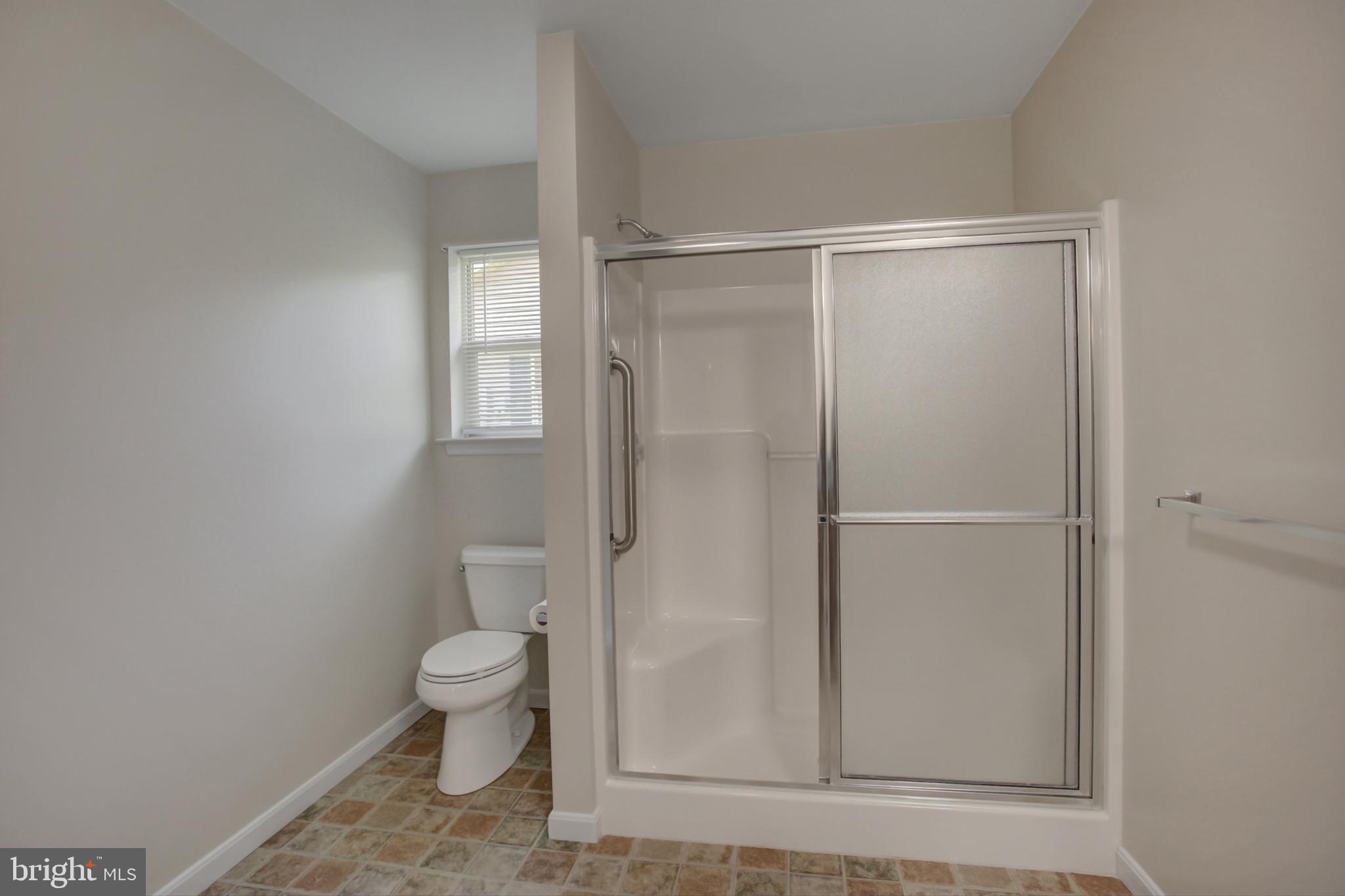 COUNTRY MANOR - Residential