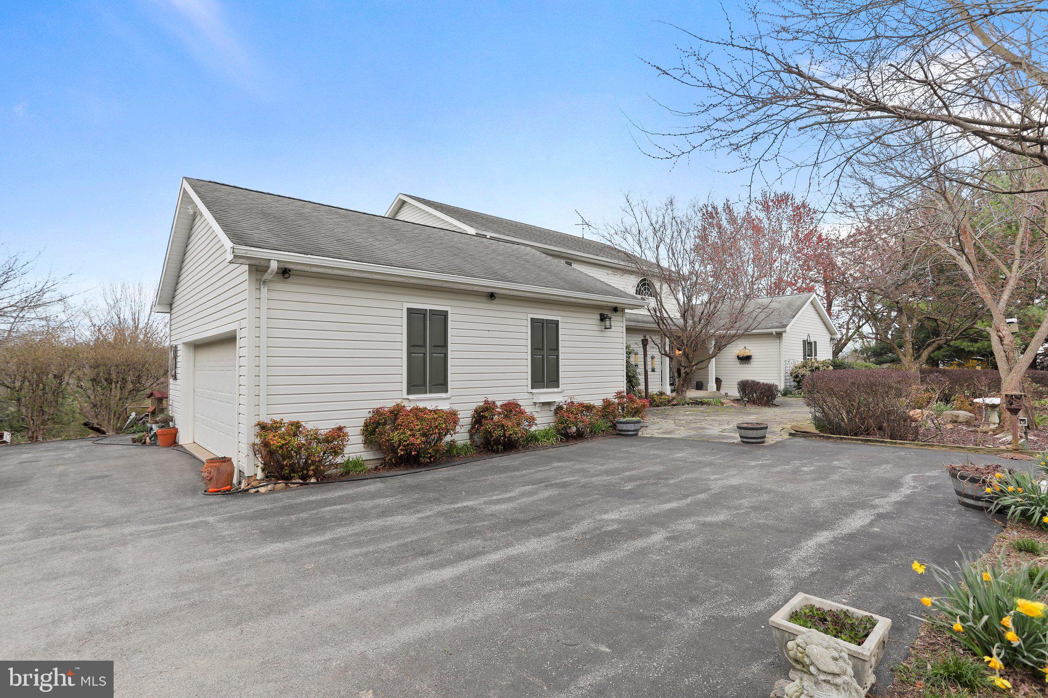ORCHARD ON THE POTOMAC - Residential