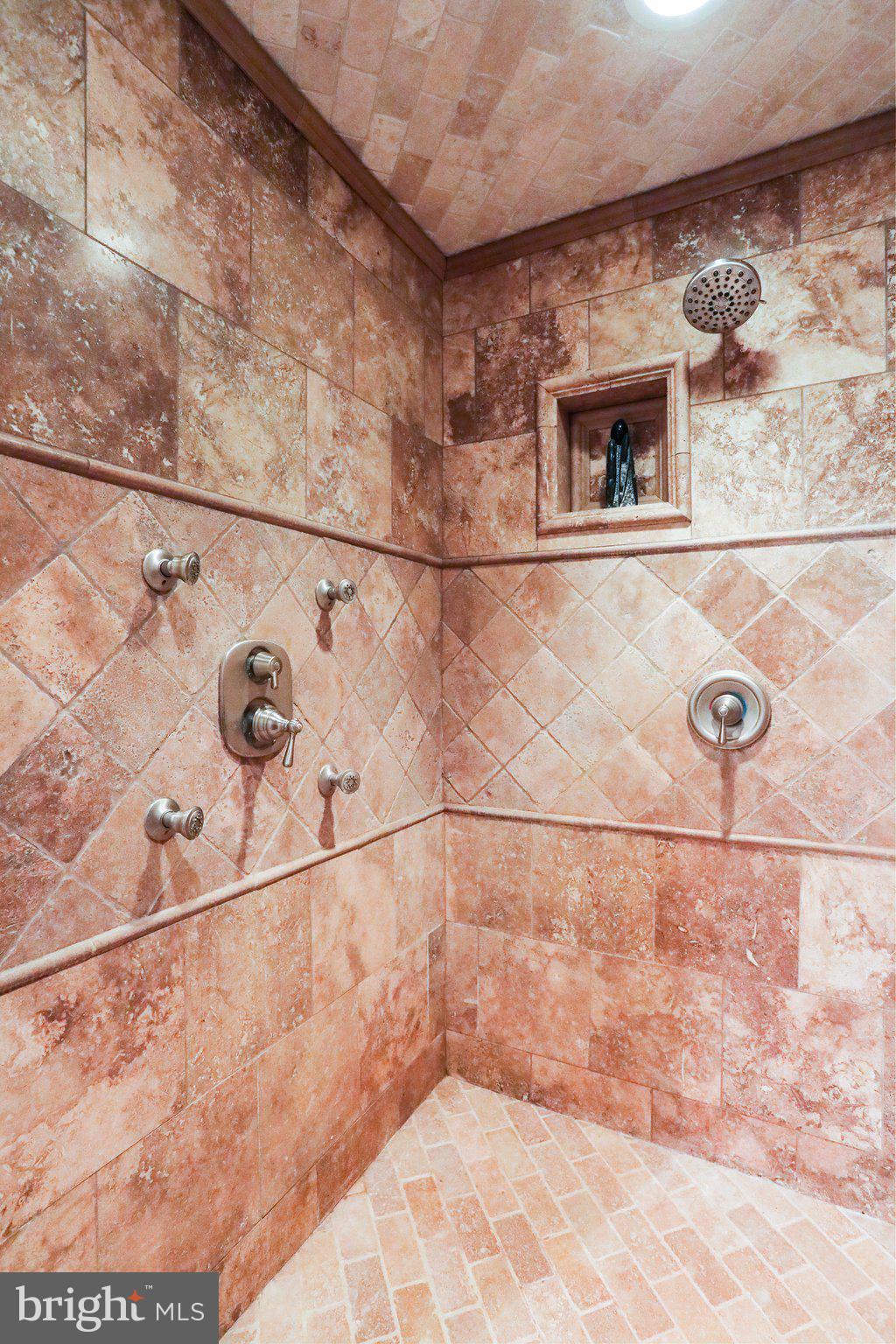 ORCHARD ON THE POTOMAC - Residential