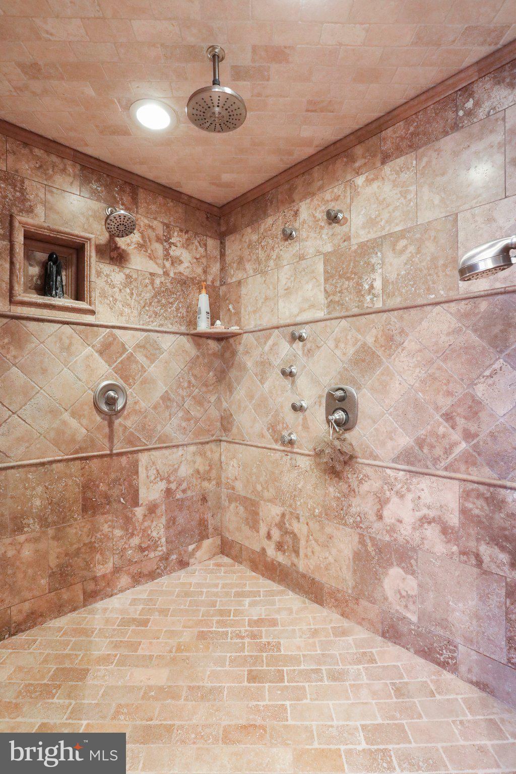 ORCHARD ON THE POTOMAC - Residential