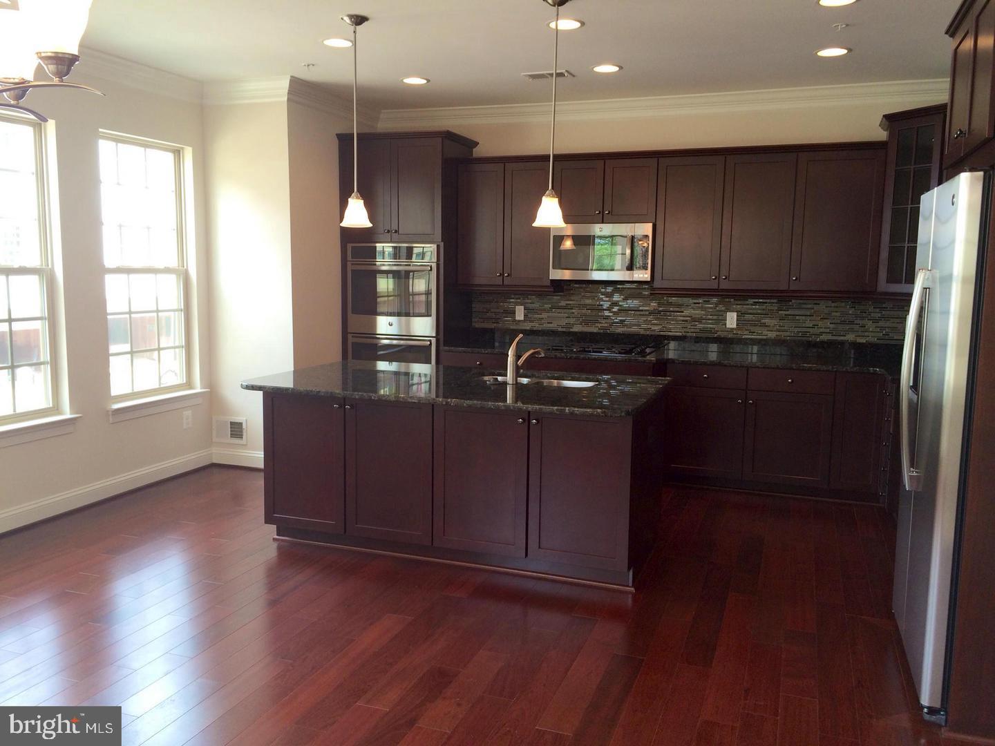 NATIONAL HARBOR - Residential