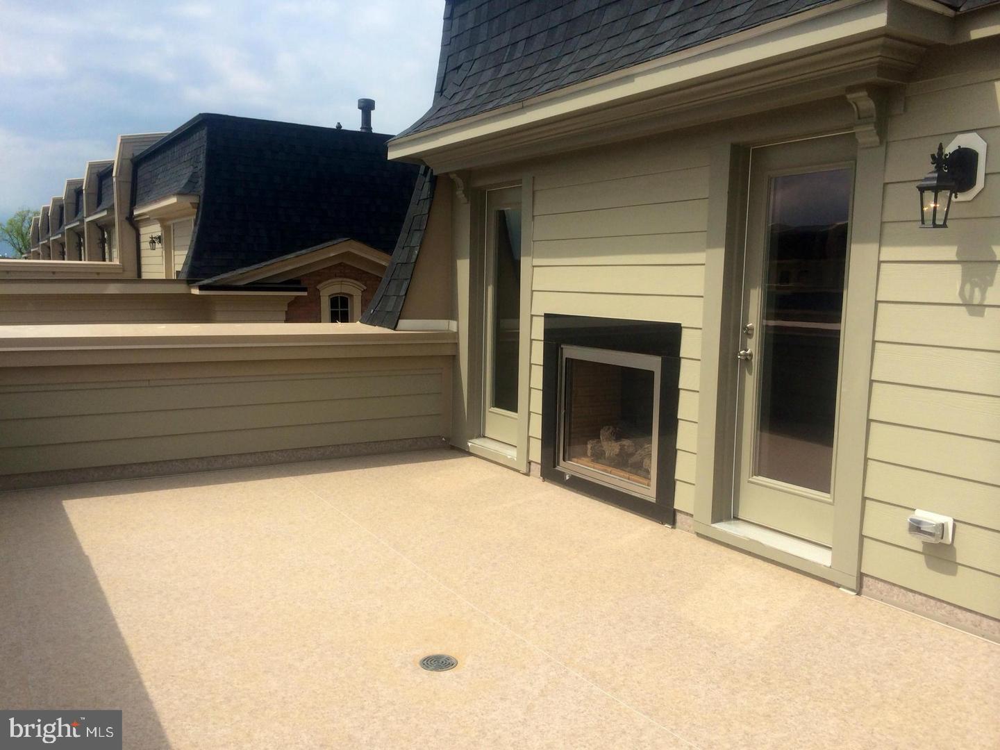 NATIONAL HARBOR - Residential