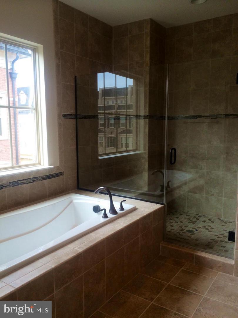 NATIONAL HARBOR - Residential