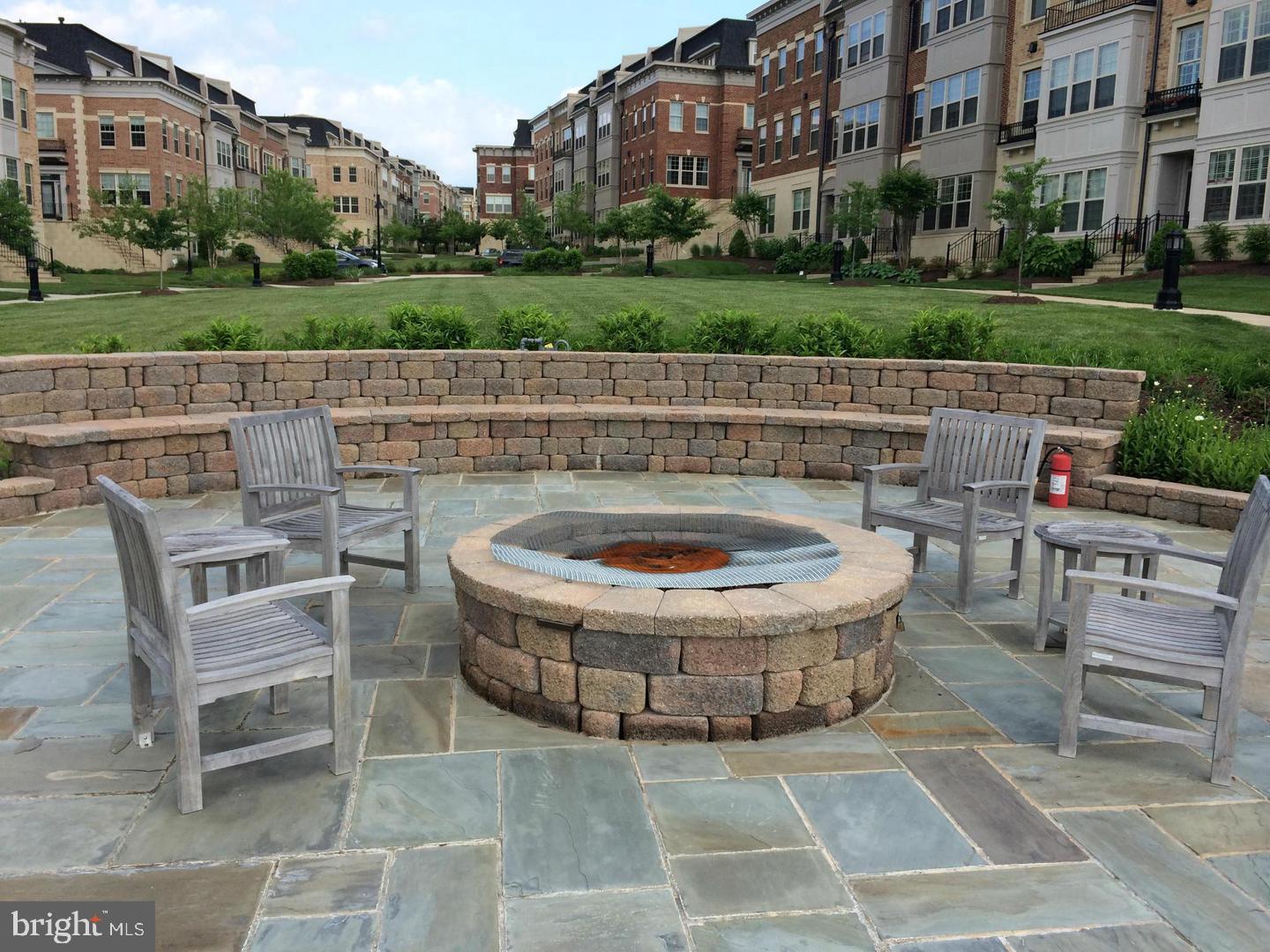 NATIONAL HARBOR - Residential