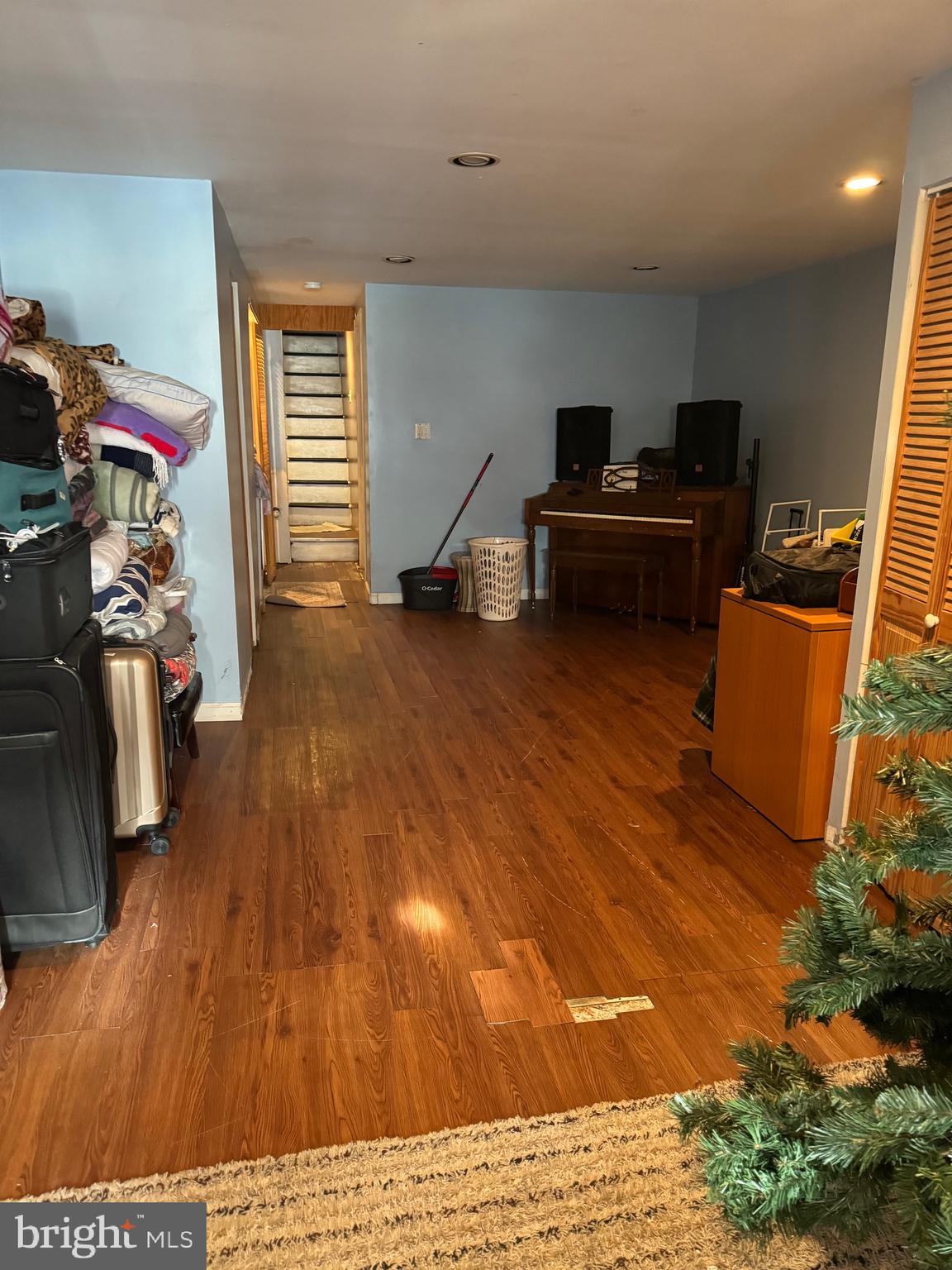 MAYFAIR - Residential