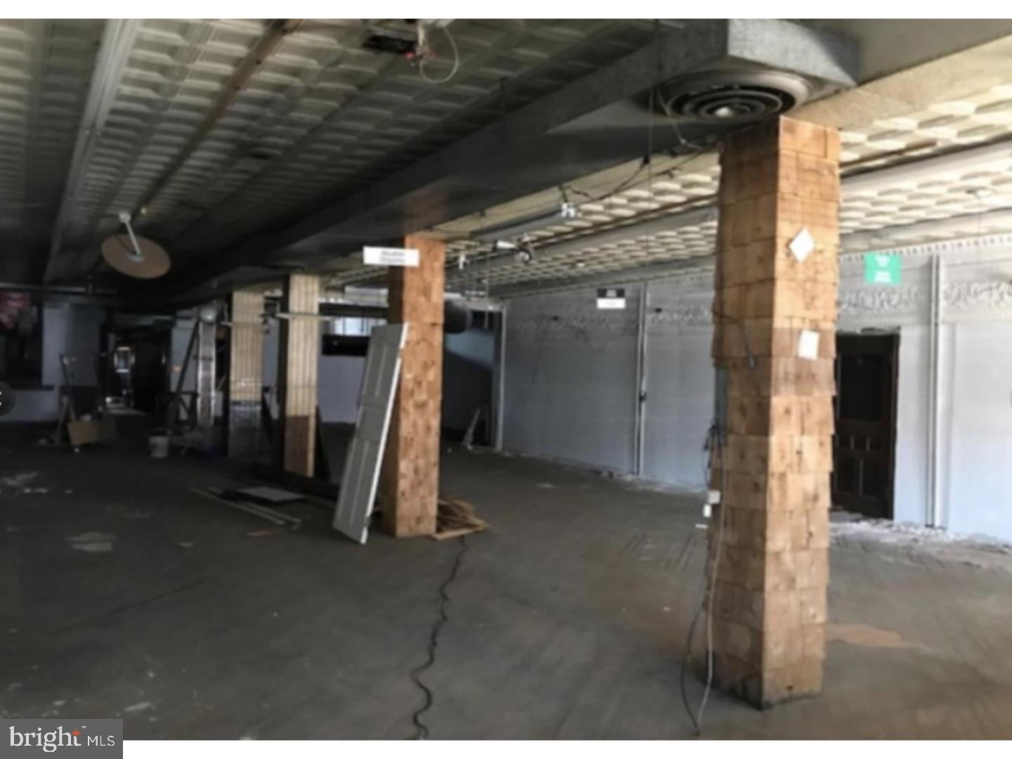 OLNEY - Commercial Sale