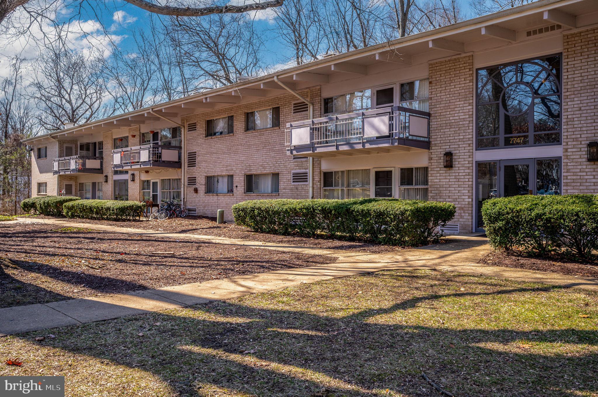 HERITAGE WOODS NORTH - Residential