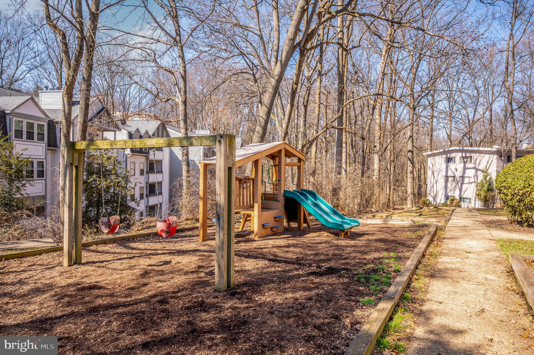 HERITAGE WOODS NORTH - Residential