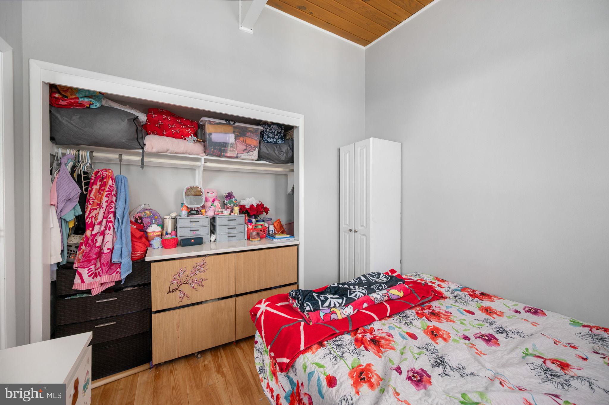 HERITAGE WOODS NORTH - Residential