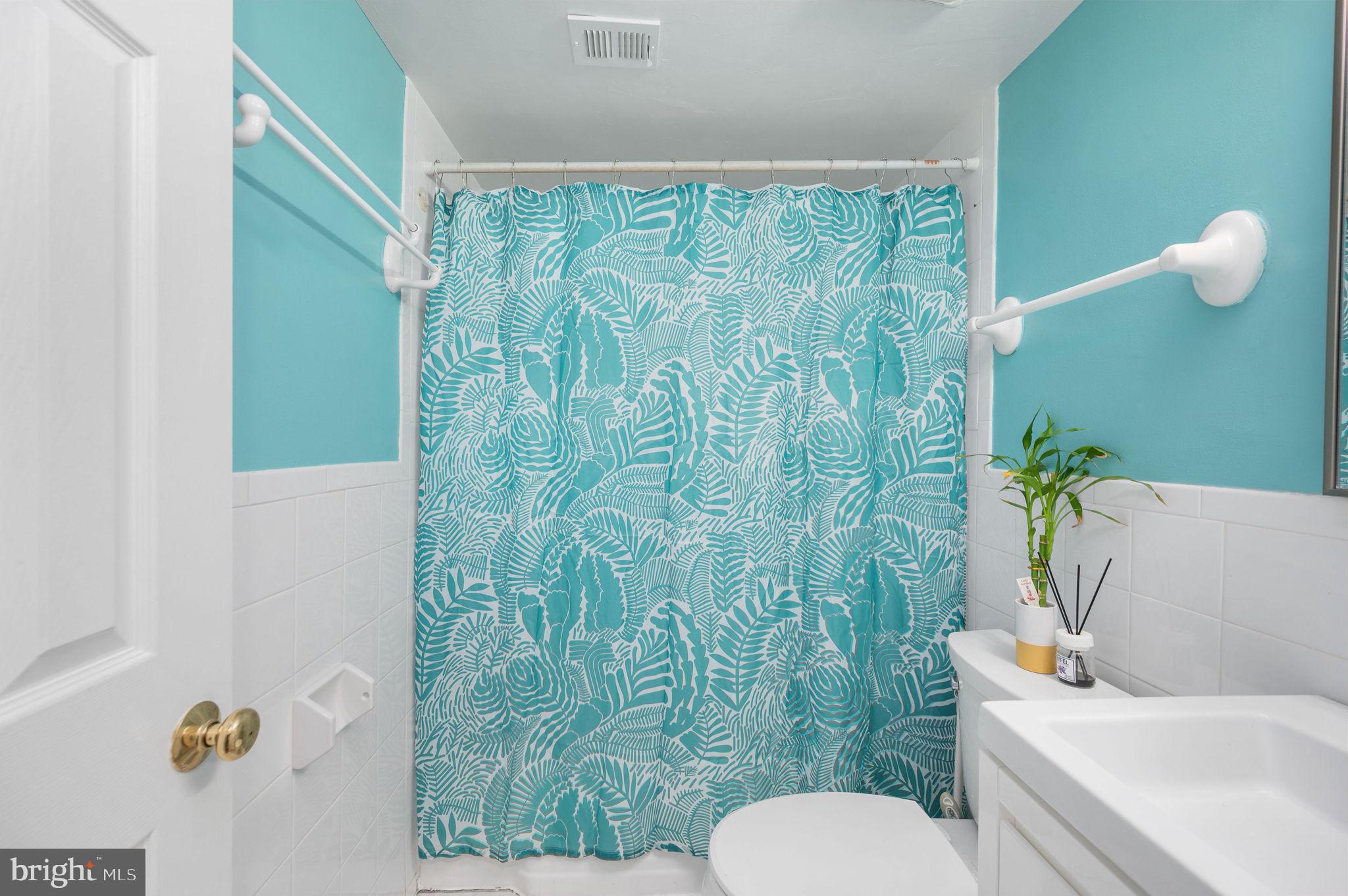 HERITAGE WOODS NORTH - Residential