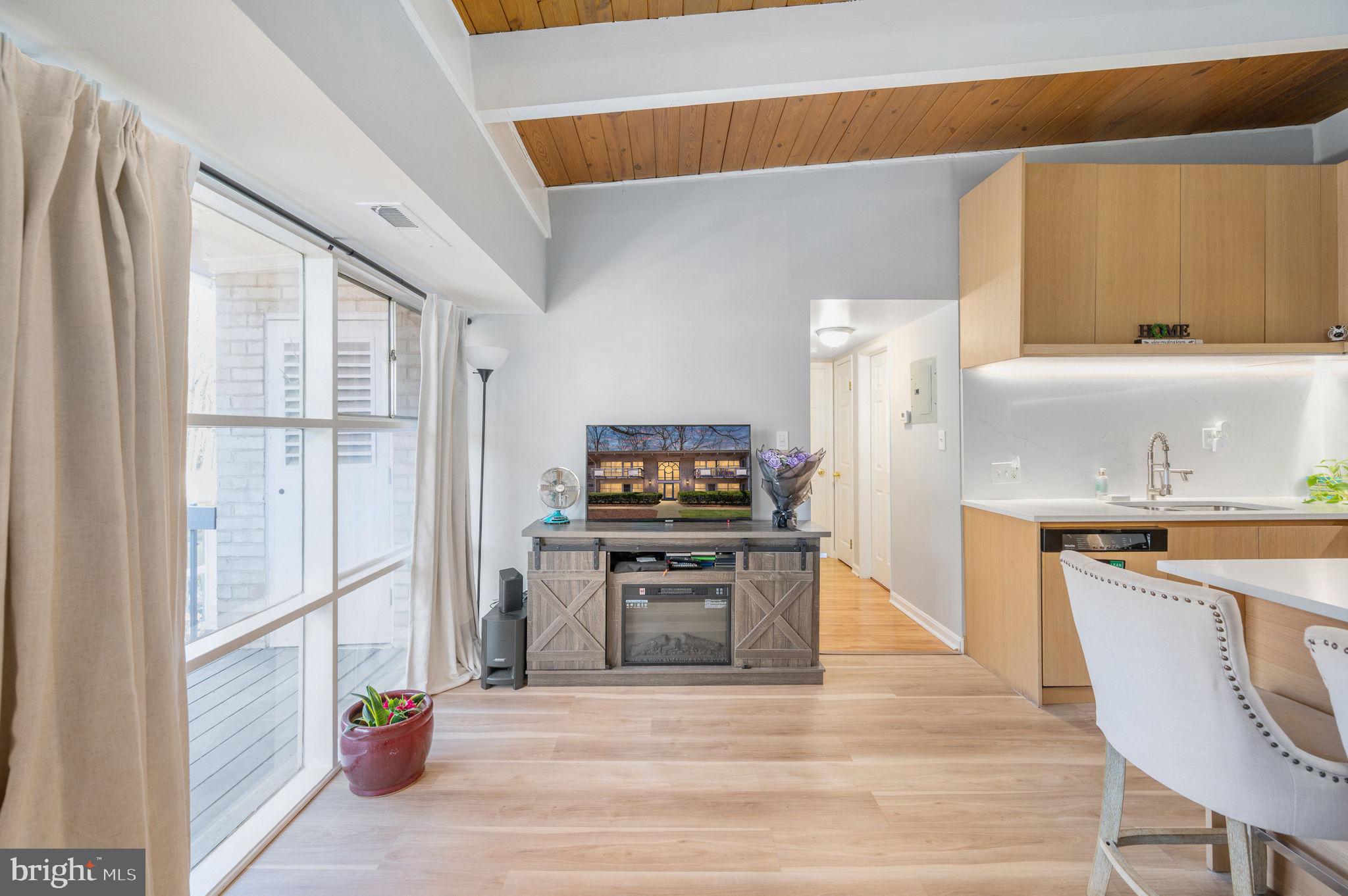 HERITAGE WOODS NORTH - Residential